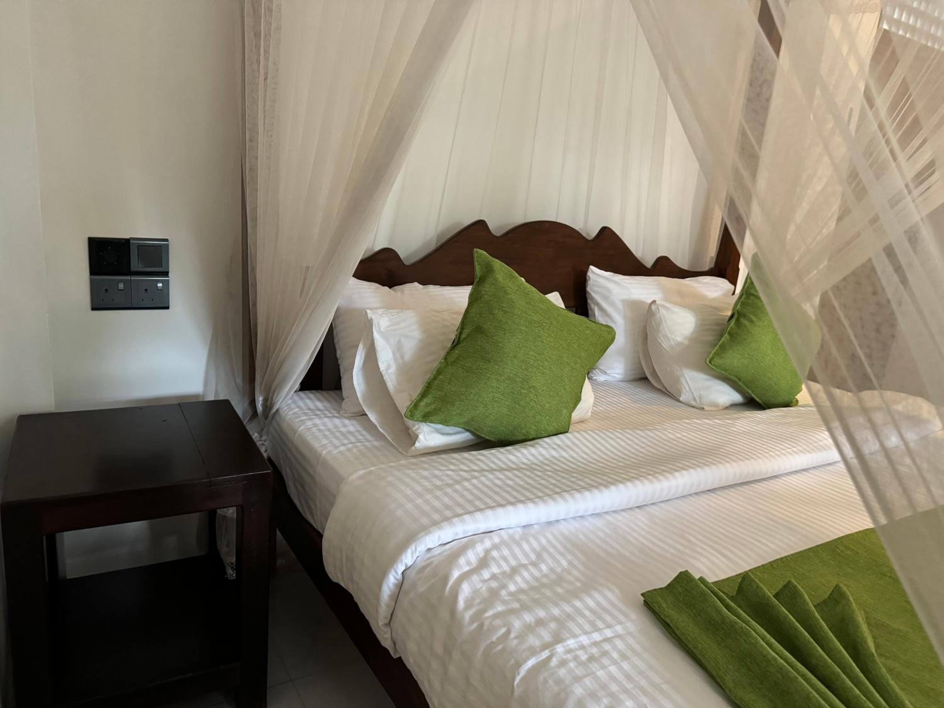 Brinkhouse Guesthouse , Unawatuna beach view 3