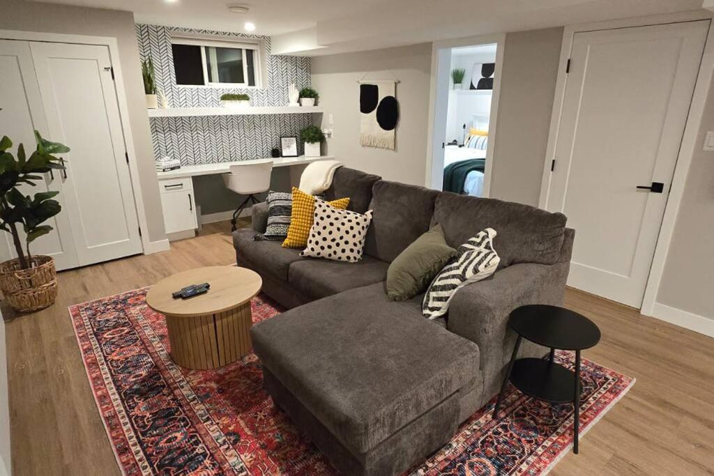 Boho Bliss - Just steps away from the Hospital