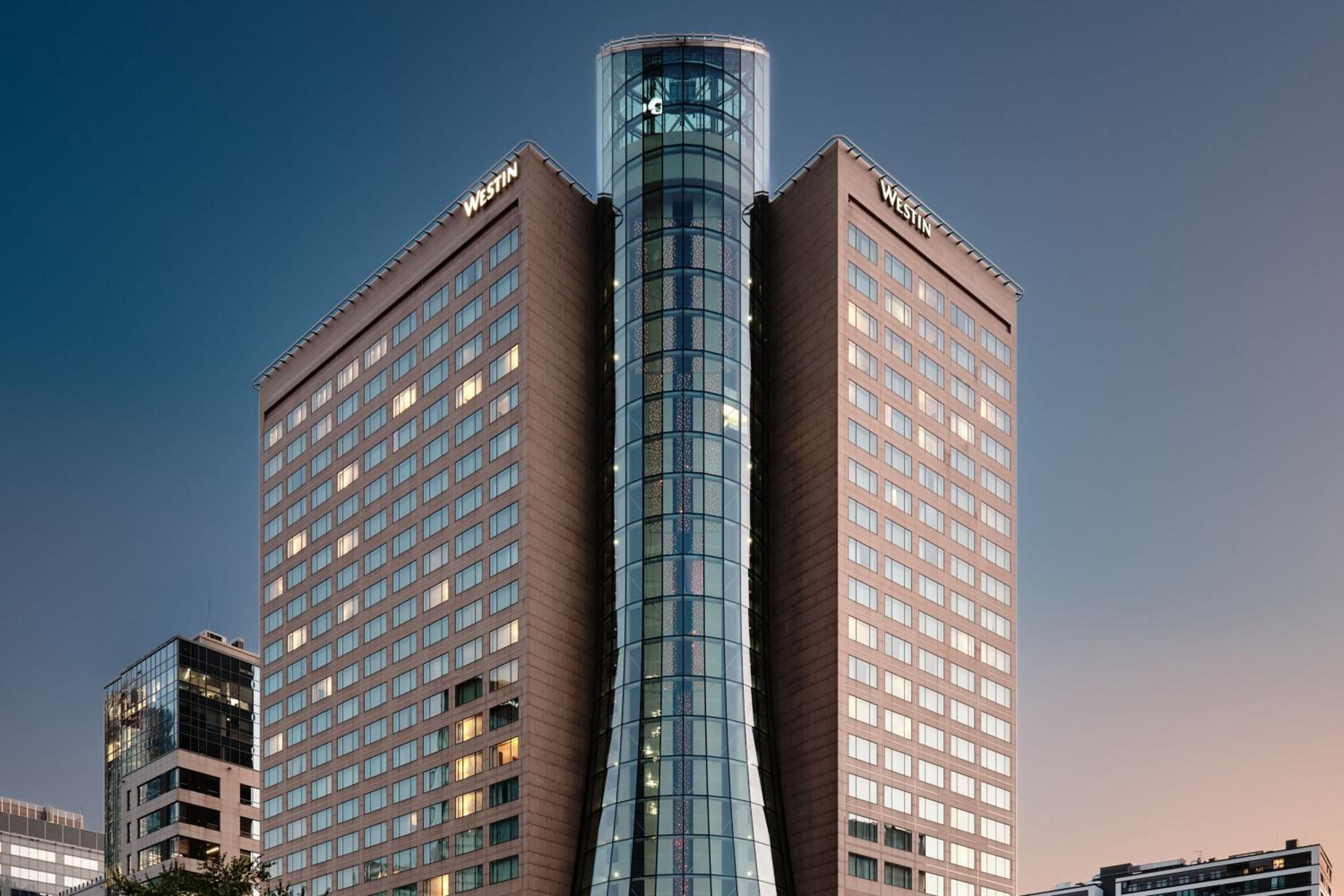 Hotel The Westin Warsaw - Image 1