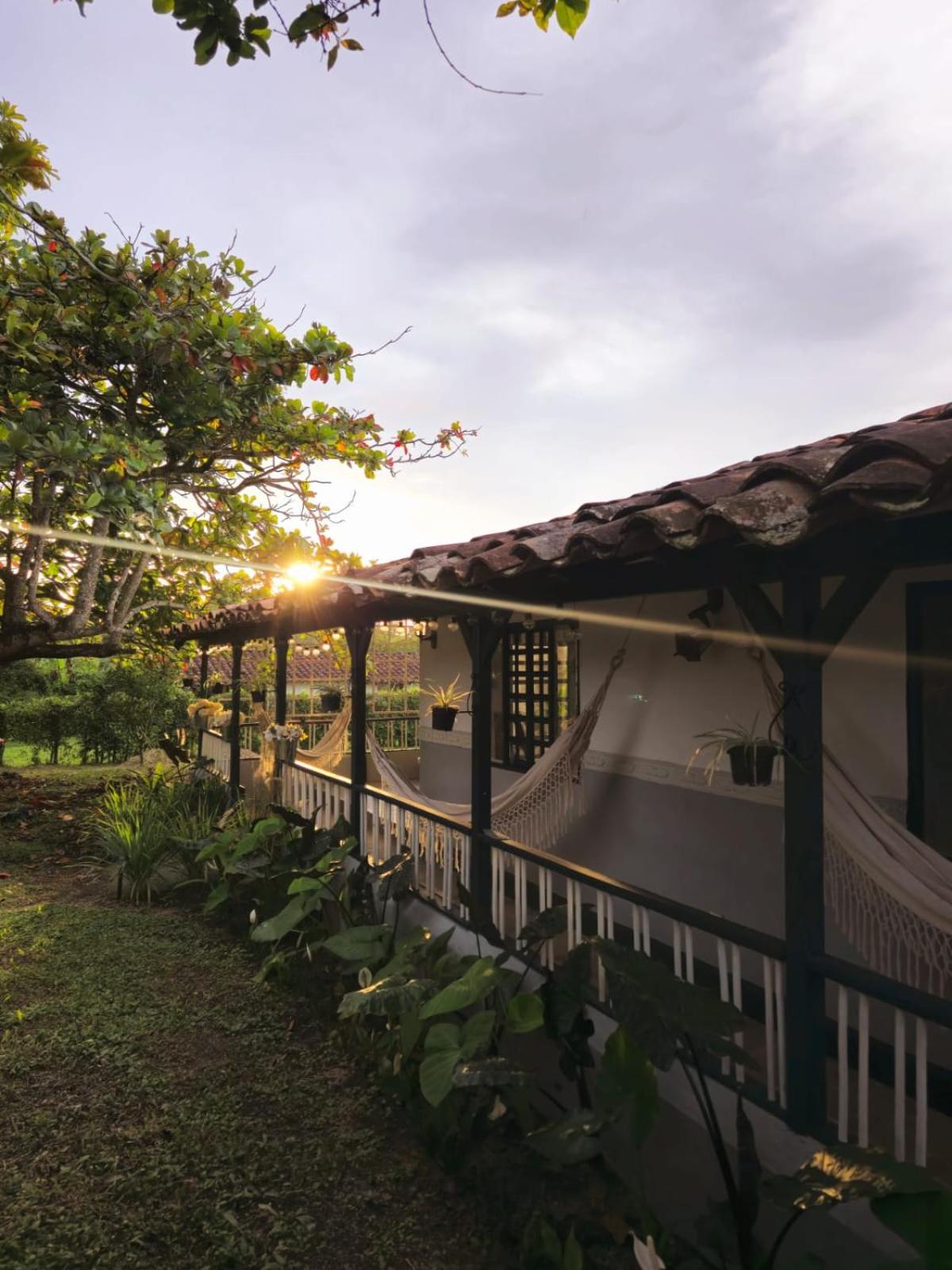 Finca Turistica Completa Tierra Nueva, a 5m del Parque Arrieros y 20m del Parque del Cafe y Panaca conectate con la naturaleza y disfruta de un lugar unico