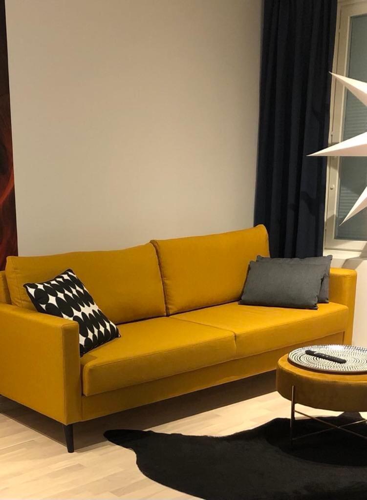 Premium City Center 2 rooms Apartment Glassed Balcony FREE PRIVATE PARKING