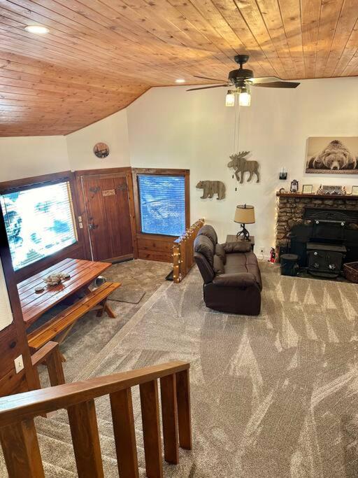 Buckeye Cabin view 4
