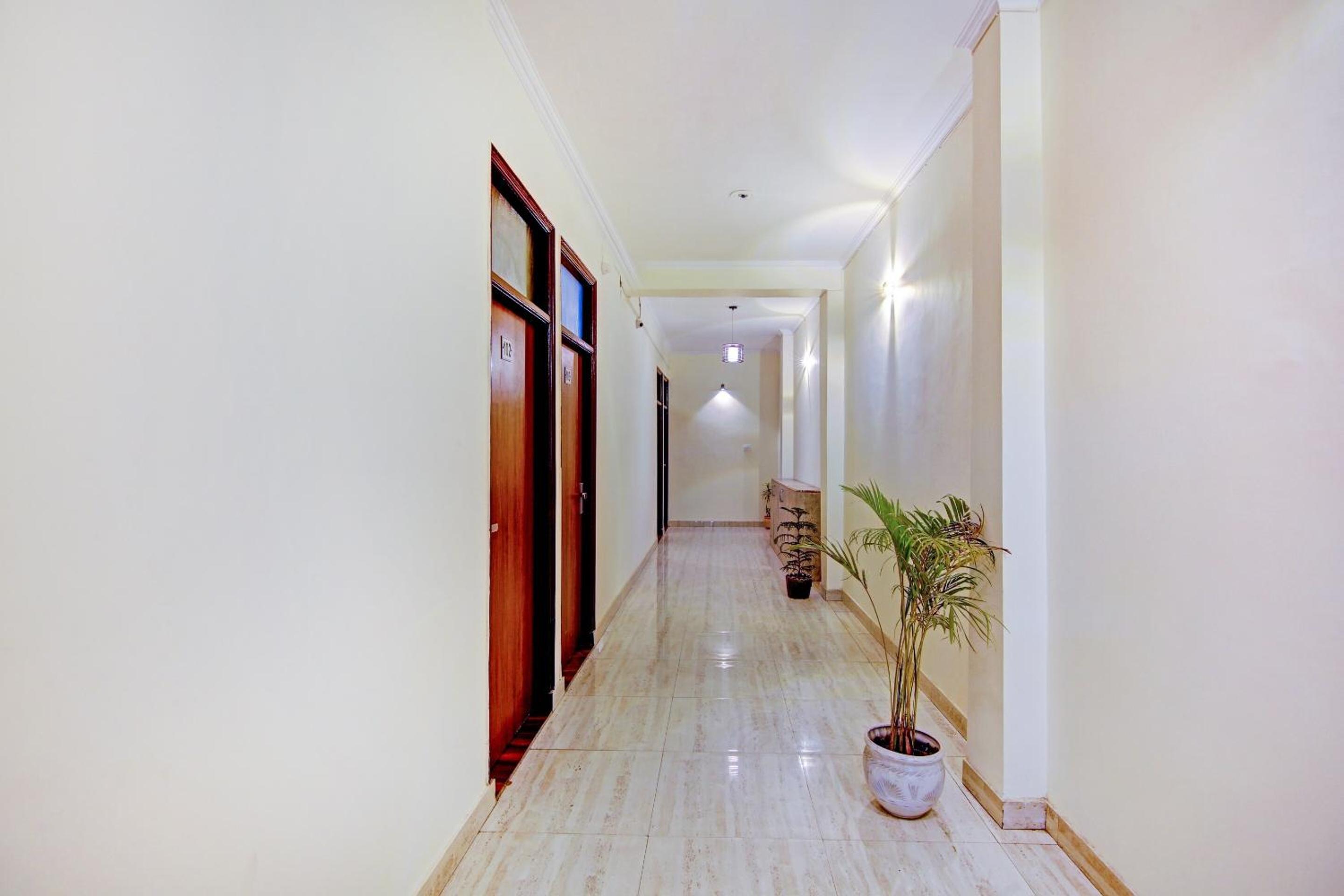 Hotel O Sky In Near By Sector 62 view 3