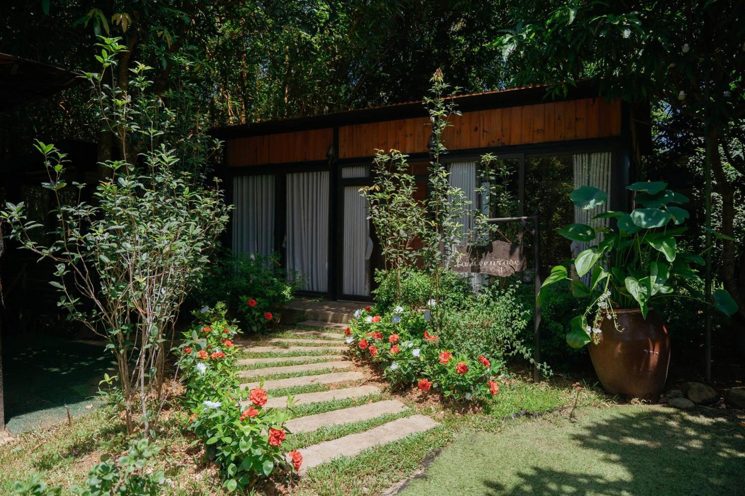 La Vie En Rose Ba Vì Homestay