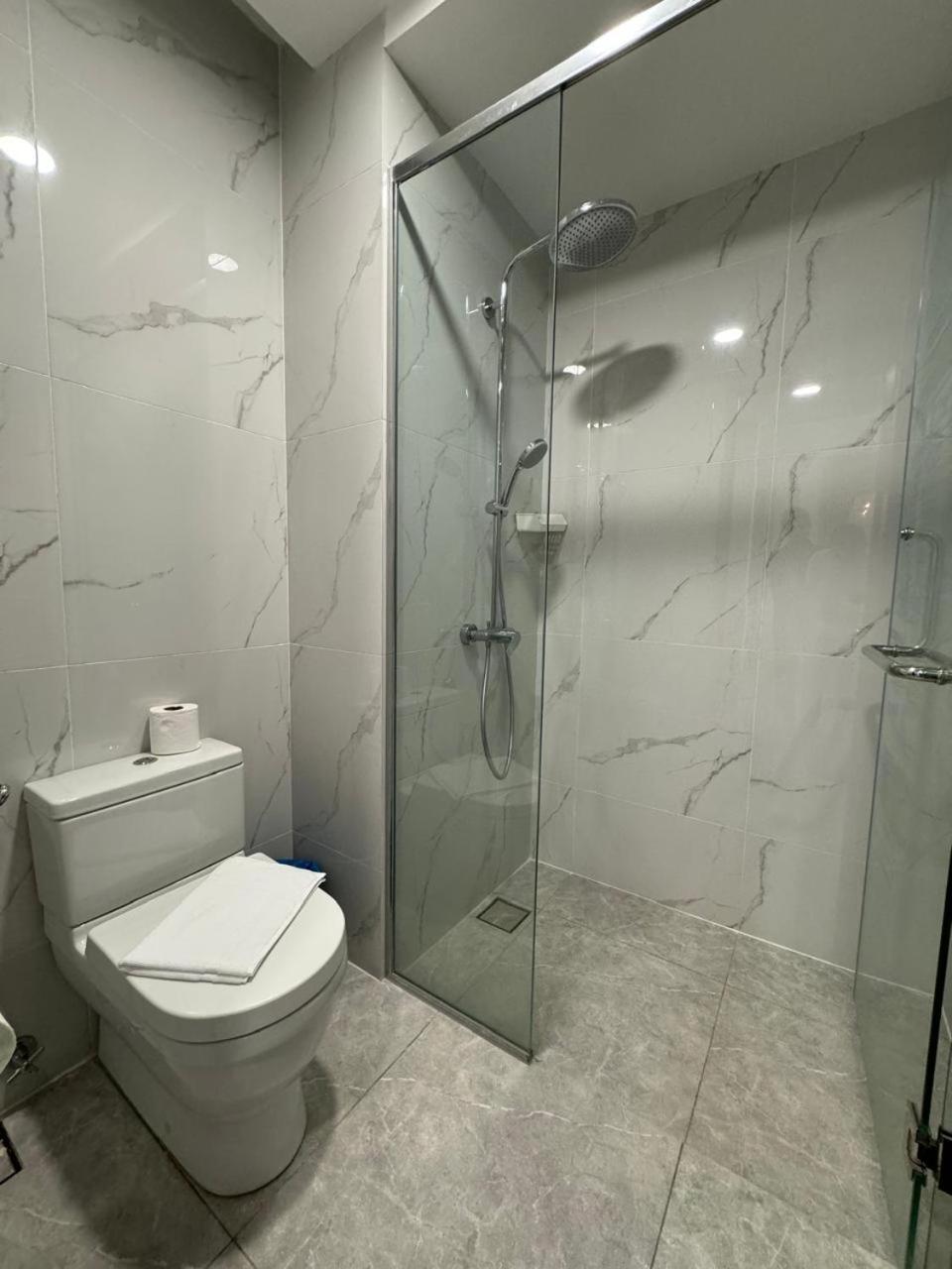 Agile Lux Suites KL