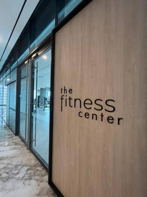 Facestyle Infinity Pool KLCC Smart TV Free WiFi Two Bedroom