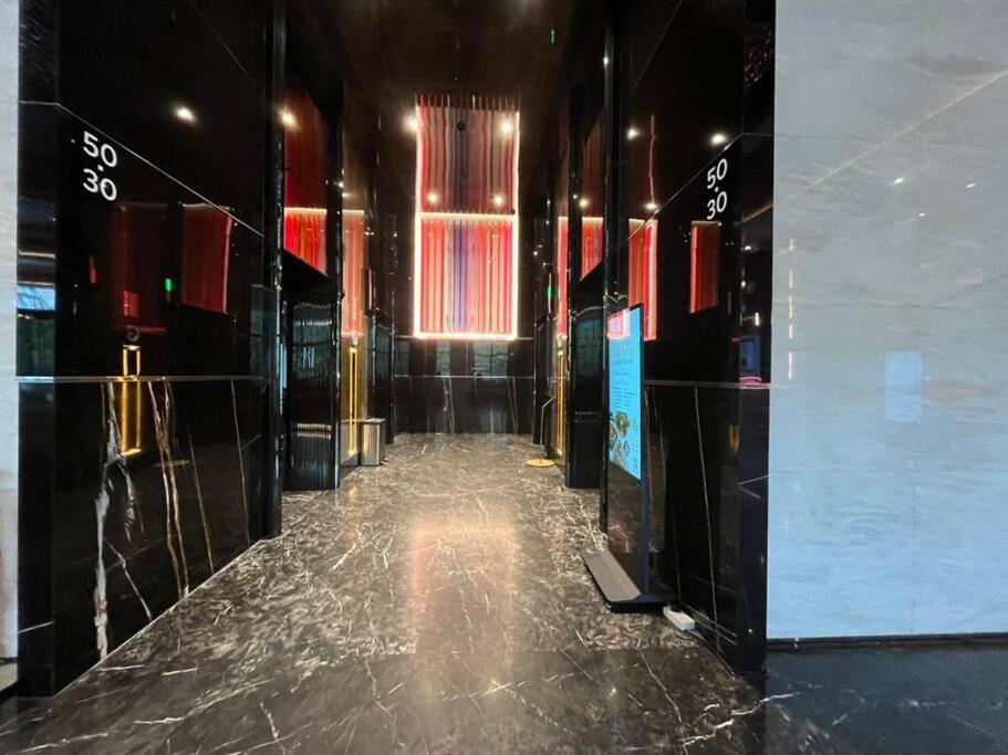 Facestyle Infinity Pool KLCC Smart TV Free WiFi Two Bedroom