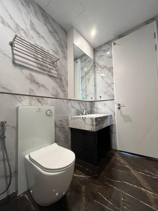 Facestyle Infinity Pool KLCC Smart TV Free WiFi Two Bedroom