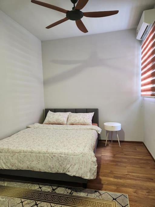 TheLunar Homestay
