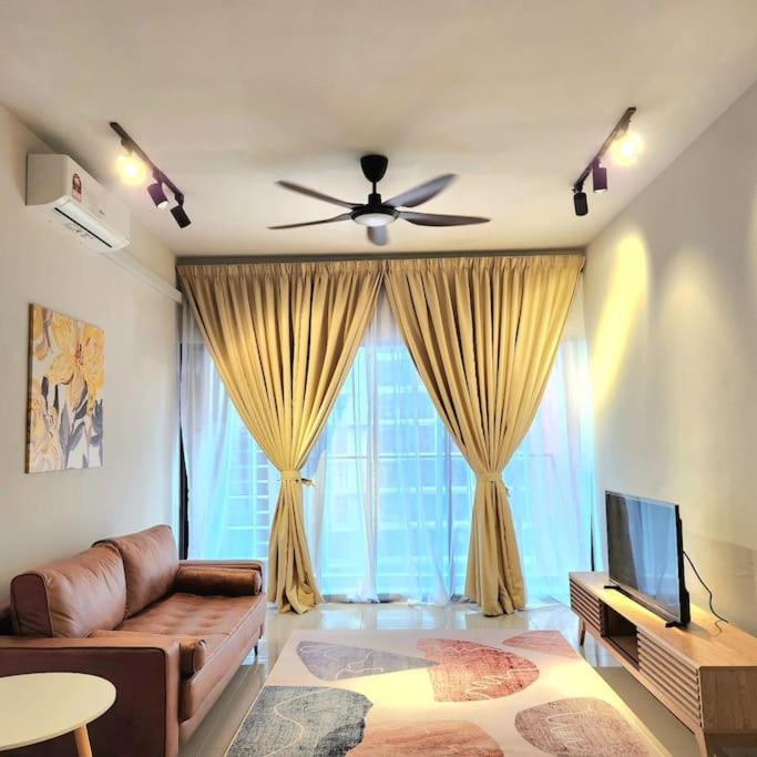 TheLunar Homestay