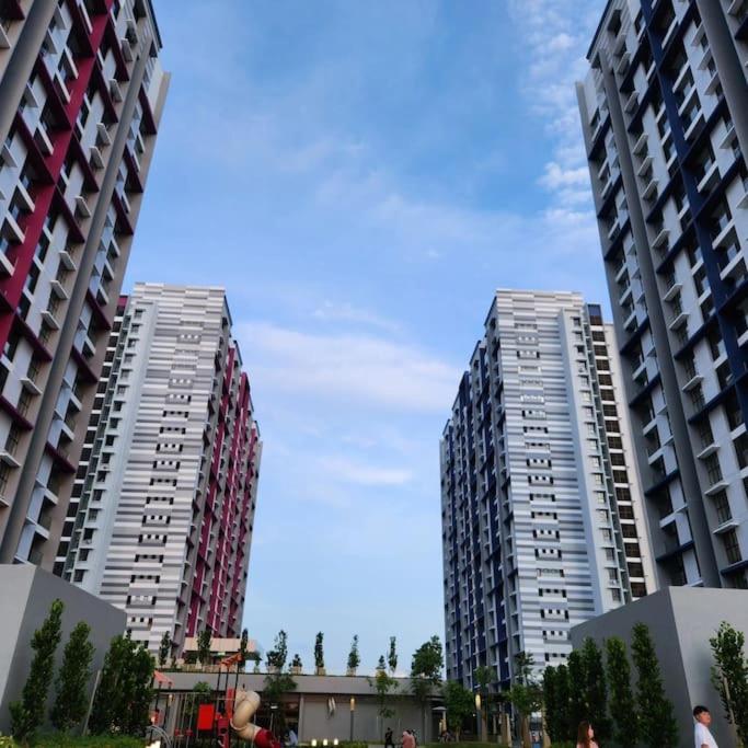 TheLunar Homestay