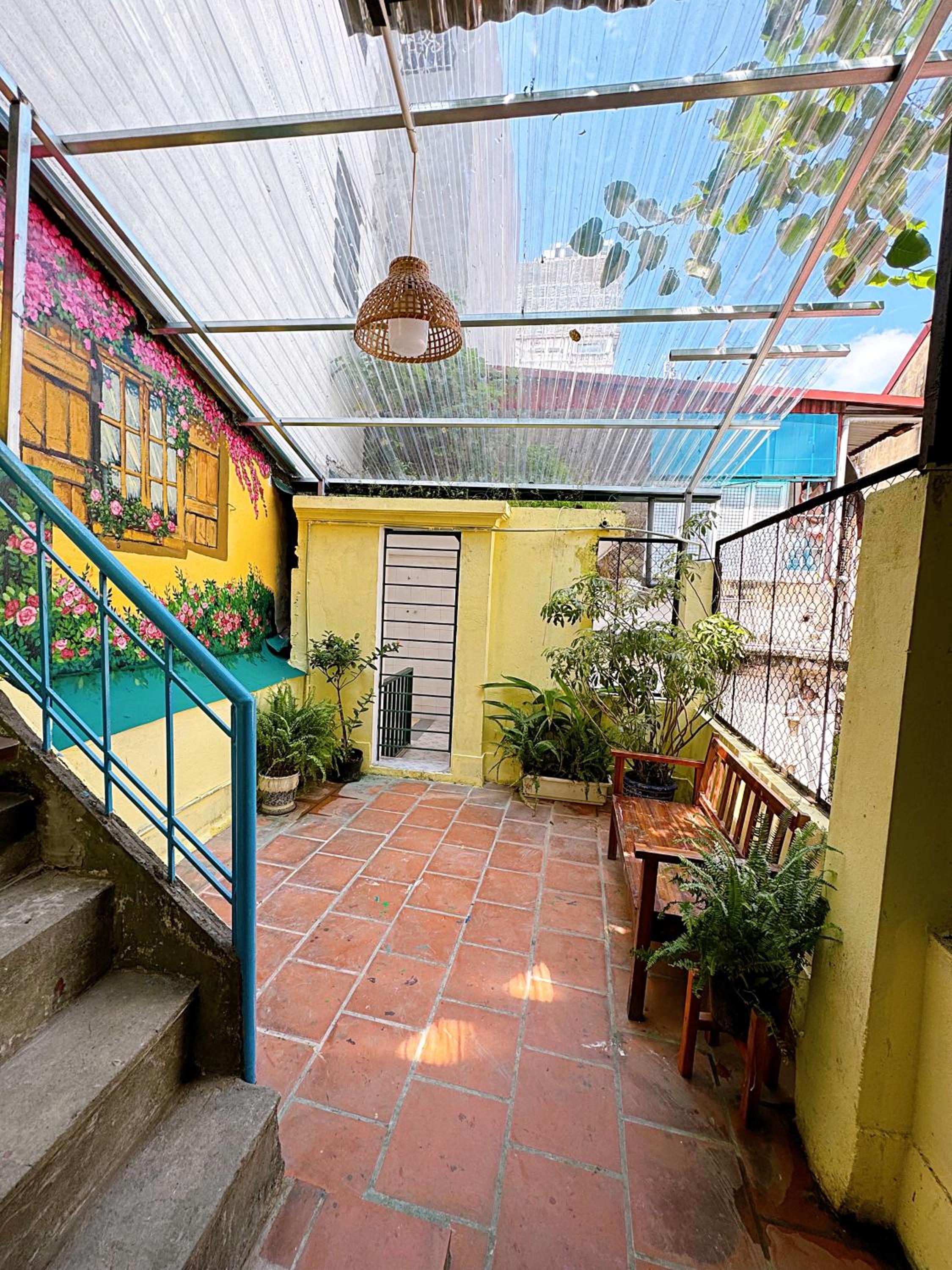 Homestay and Eggcoffee Central Hanoi Old Quarter