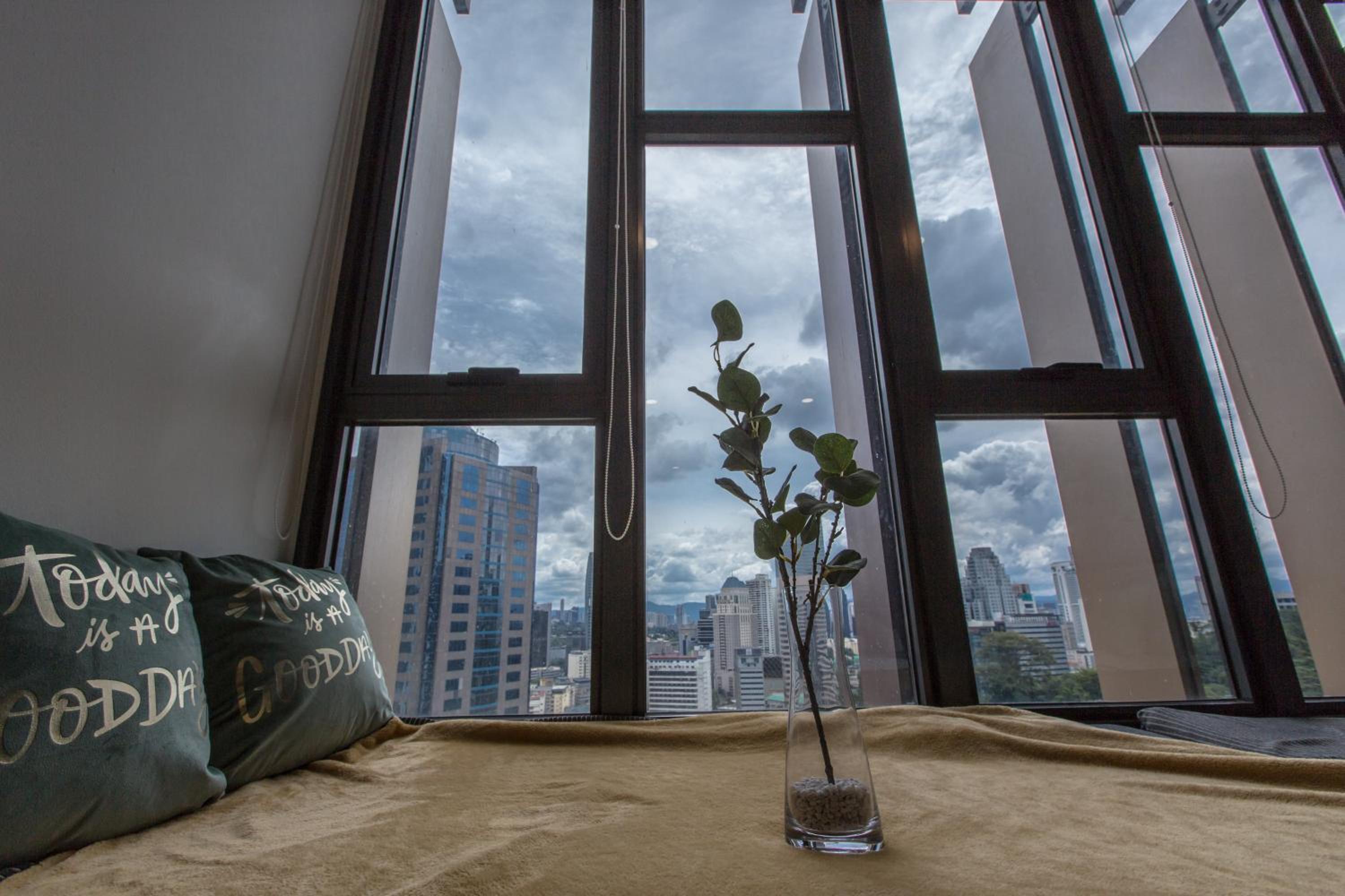 Ceylonz Suites near KLCC& KL Tower by My Trip & My Stay