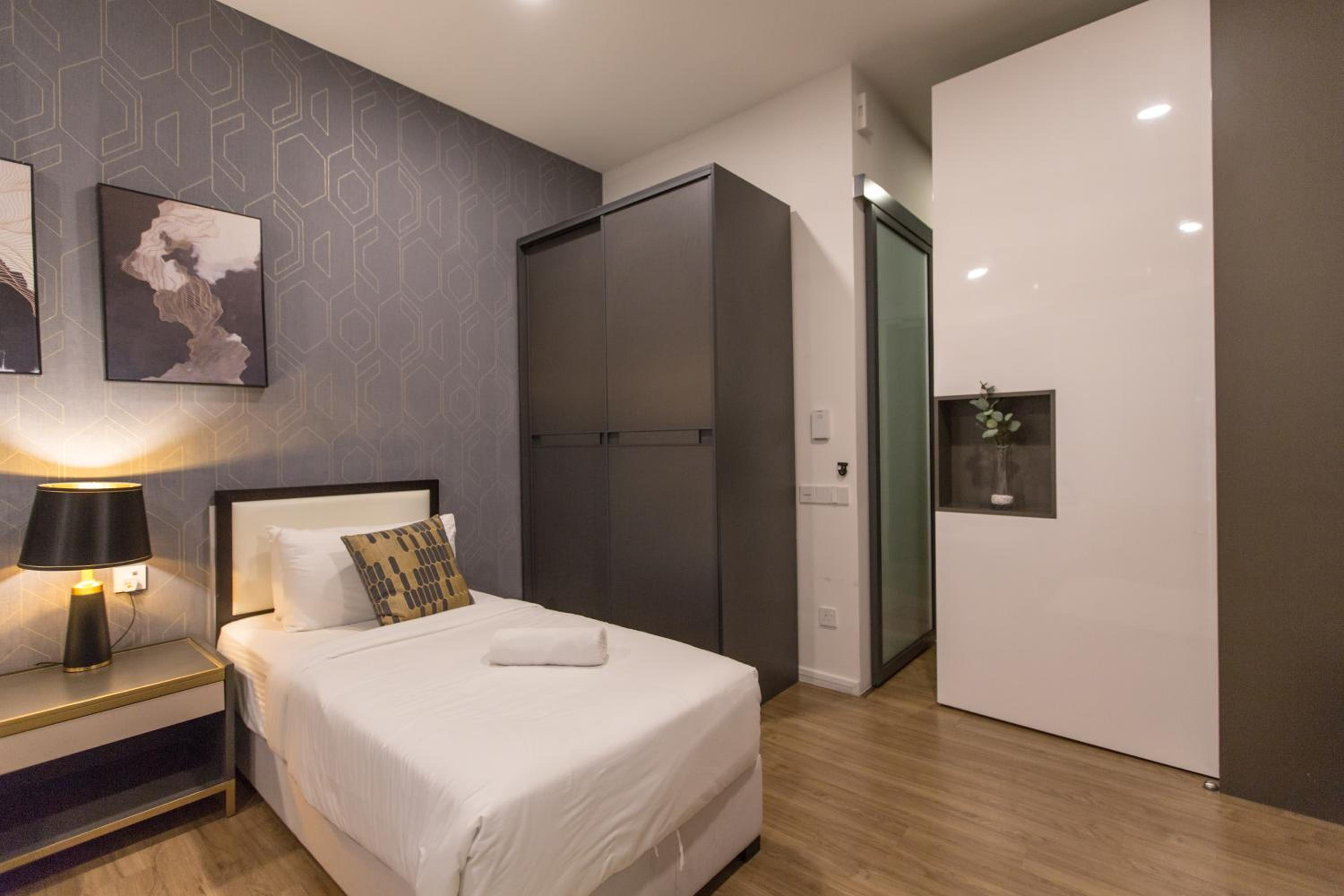 Ceylonz Suites near KLCC& KL Tower by My Trip & My Stay