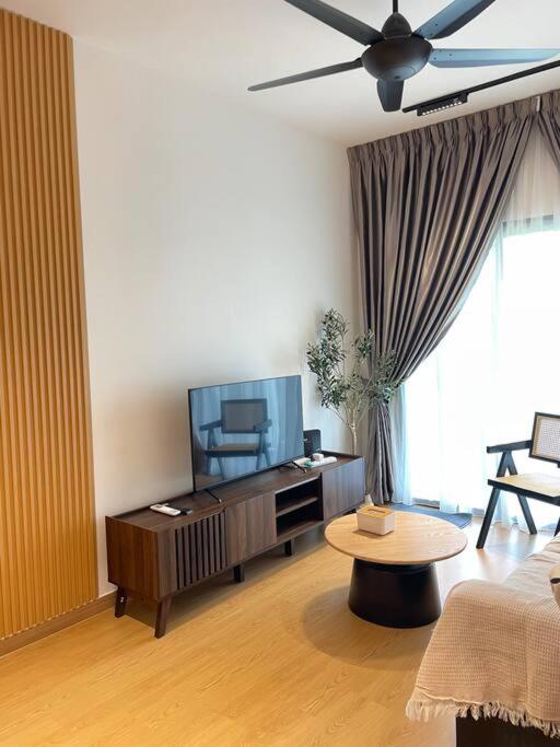 Splash Mania Mayabay Residences 3 Bedroom Aydan Home