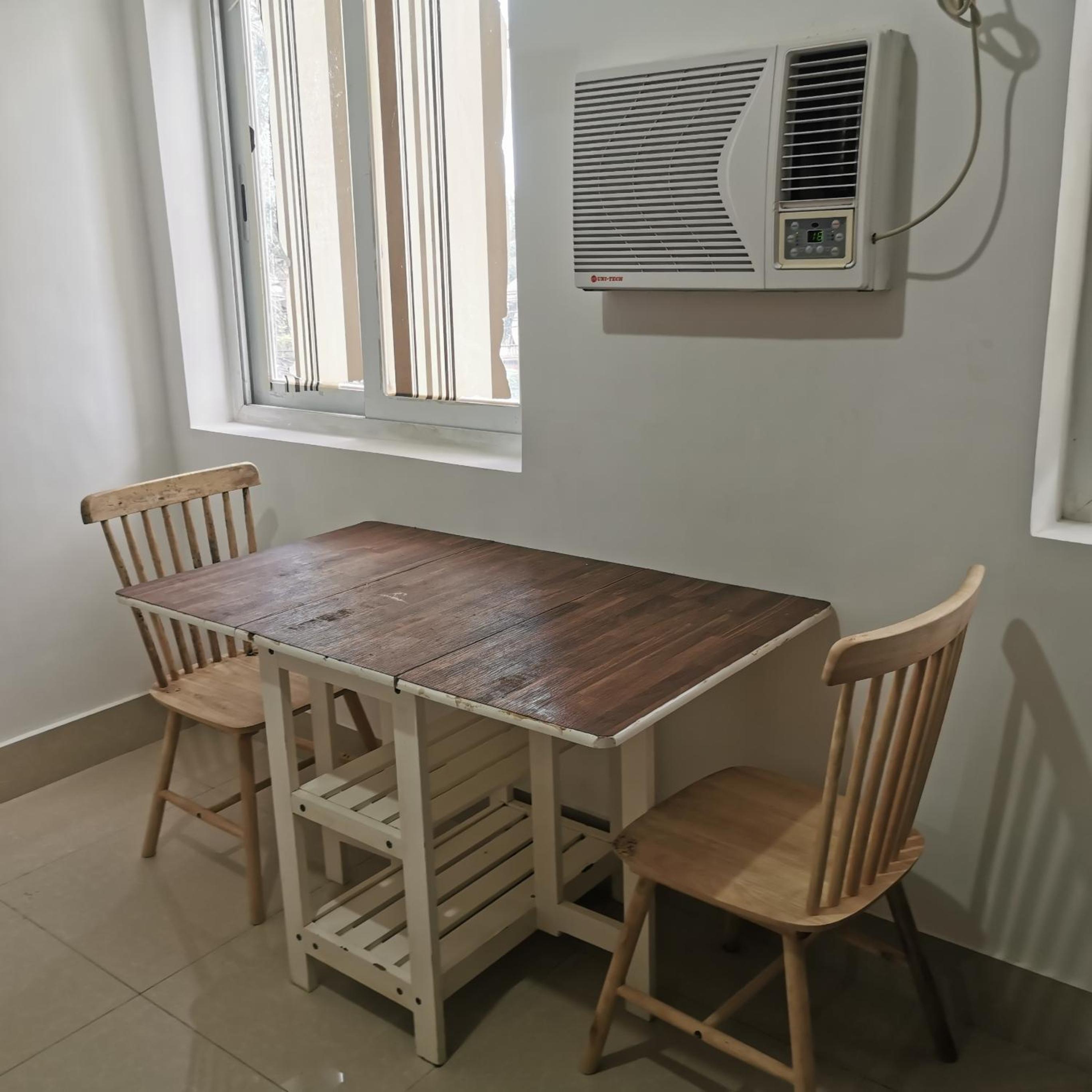 Mabolo 202 Family Room