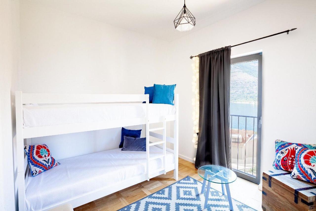 CICADA SEA VIEW, 2-BD APARTMENT, Dobrota view 5
