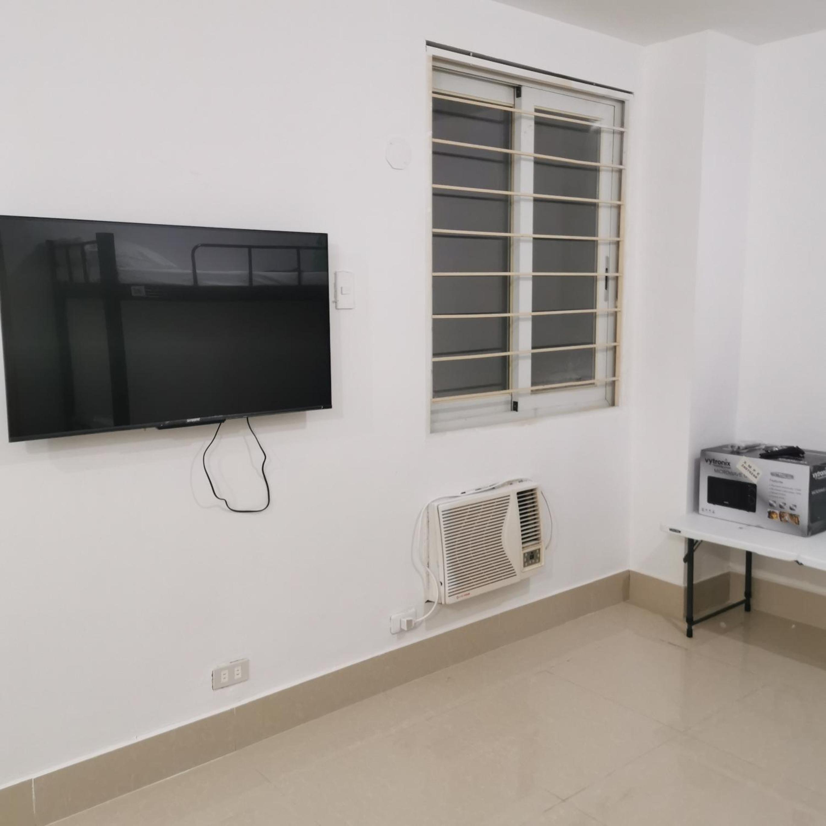 Mabolo 208 Family Room near IT Park view 3