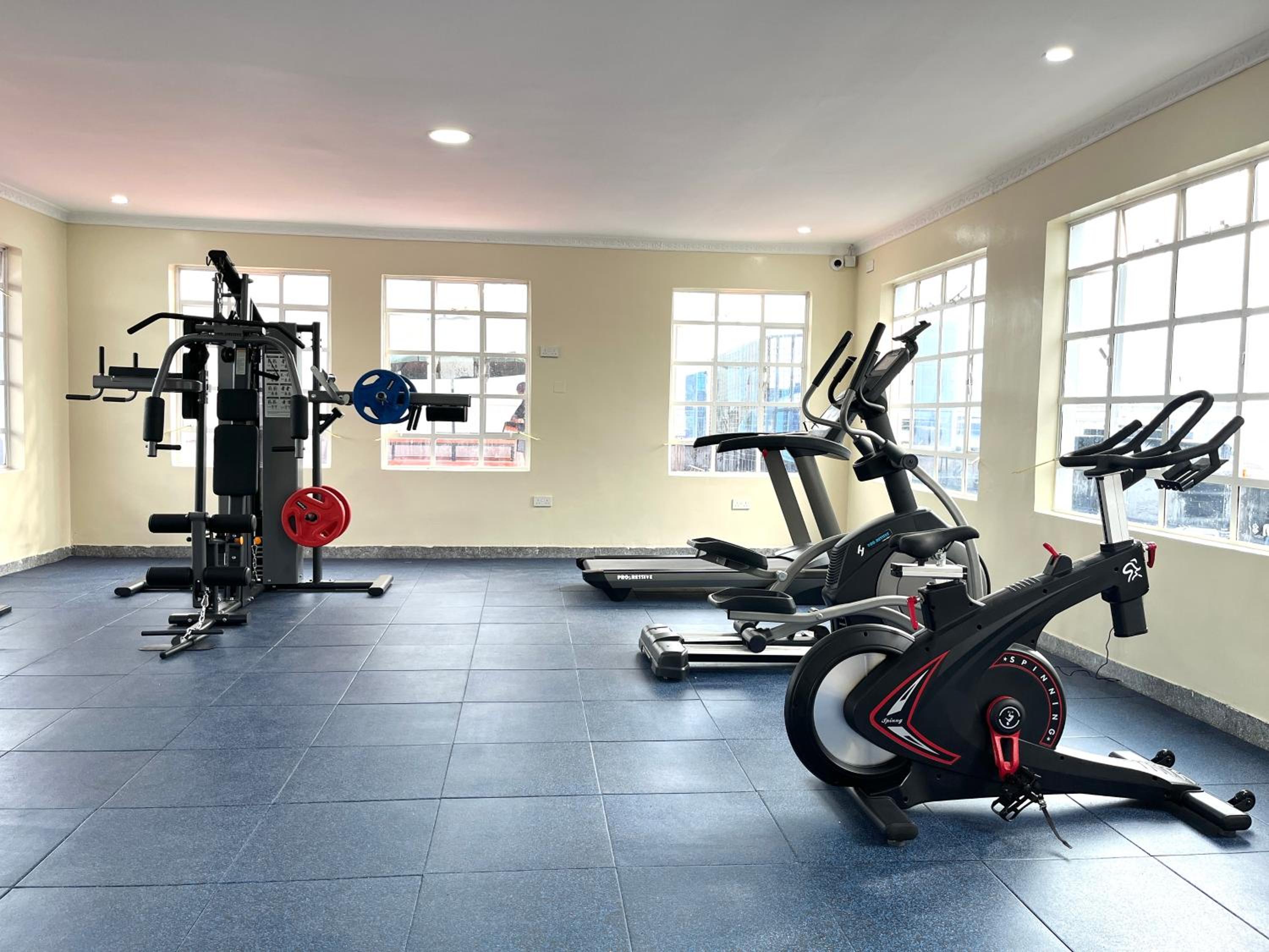 Milimani Executive Suites With Pool, GYM, Secure Parking view 2