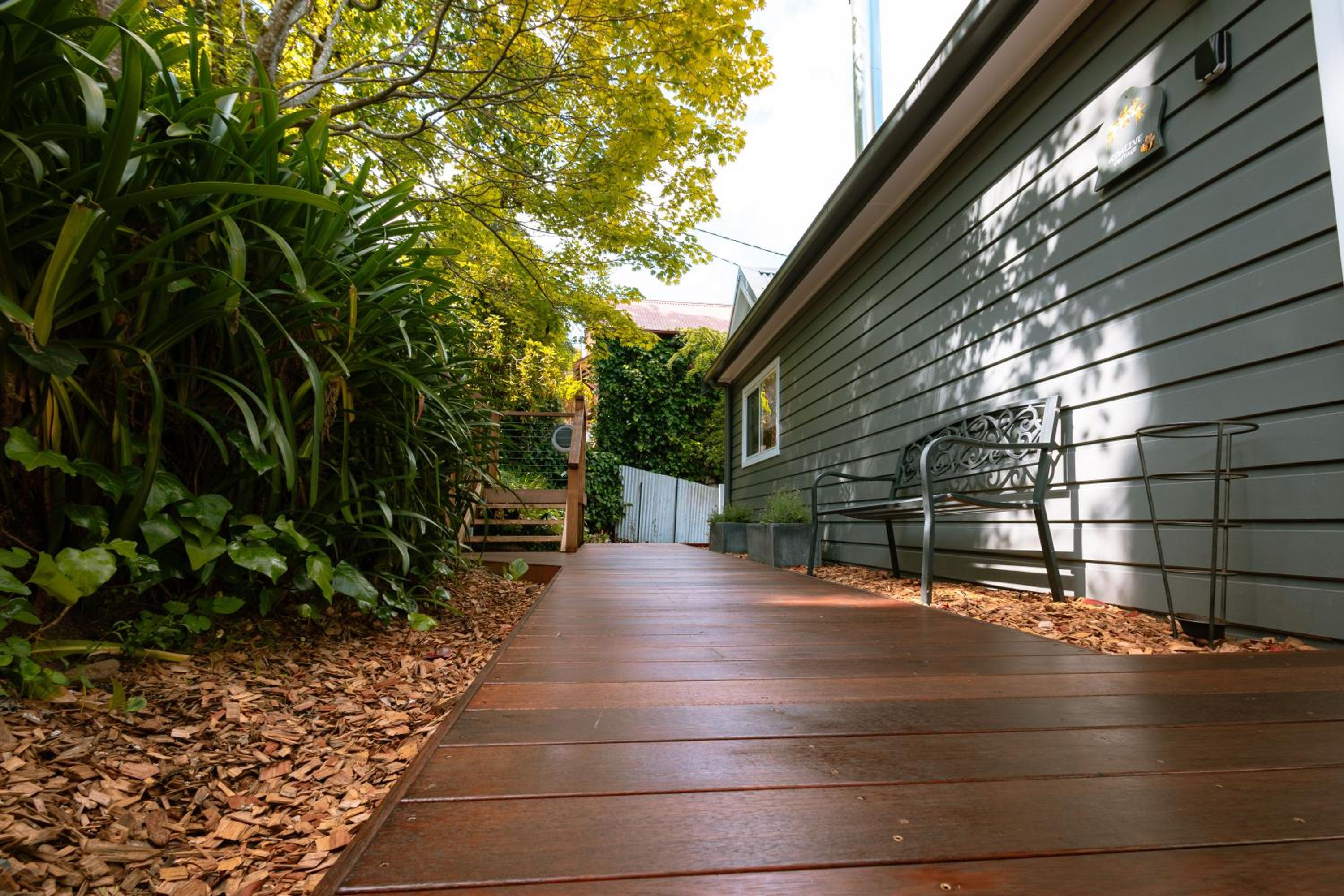 Newly Renovated 100 Year Old Bliss Cottage - Adaline