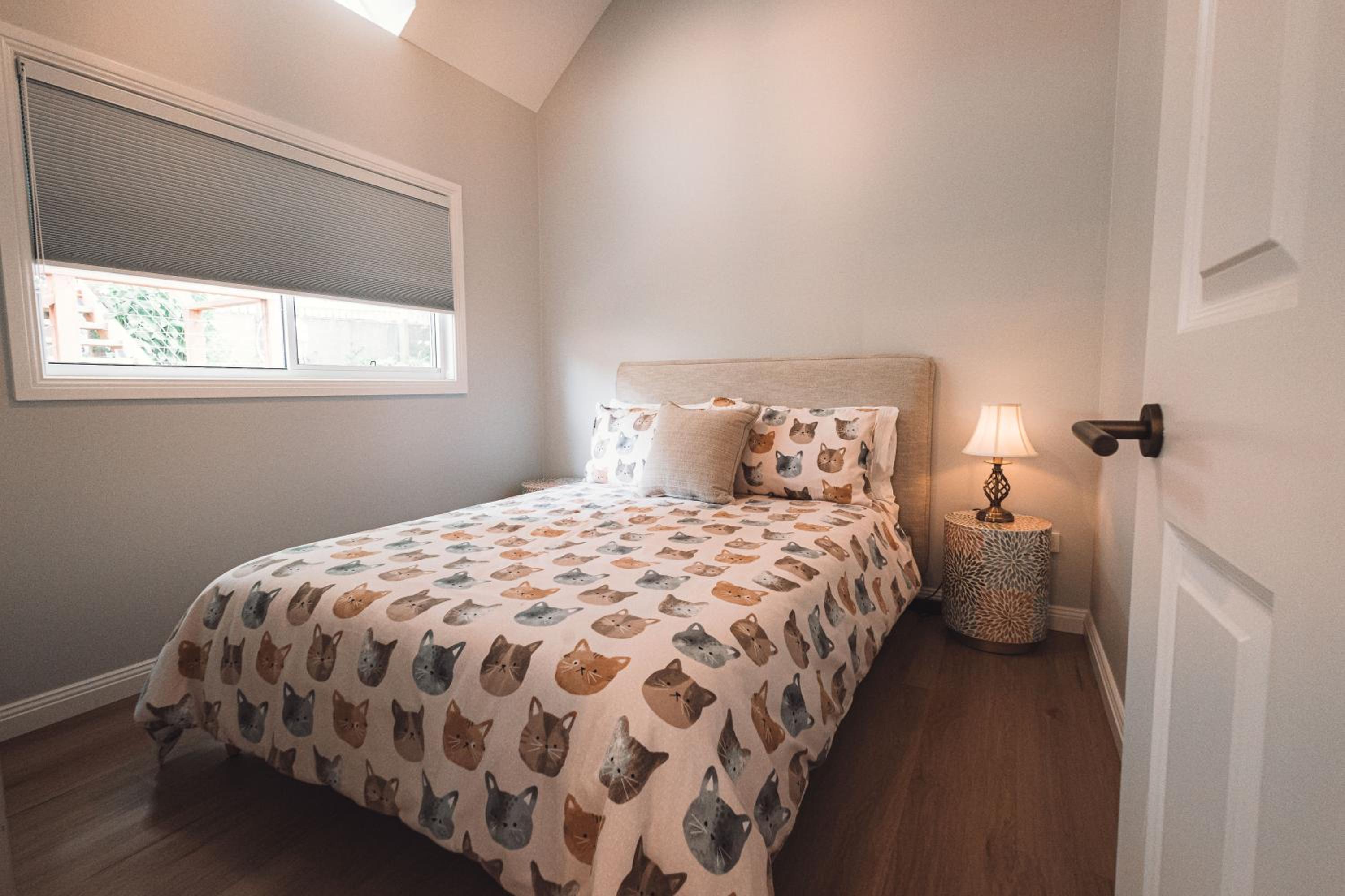 Newly Renovated 100 Year Old Bliss Cottage - Adaline