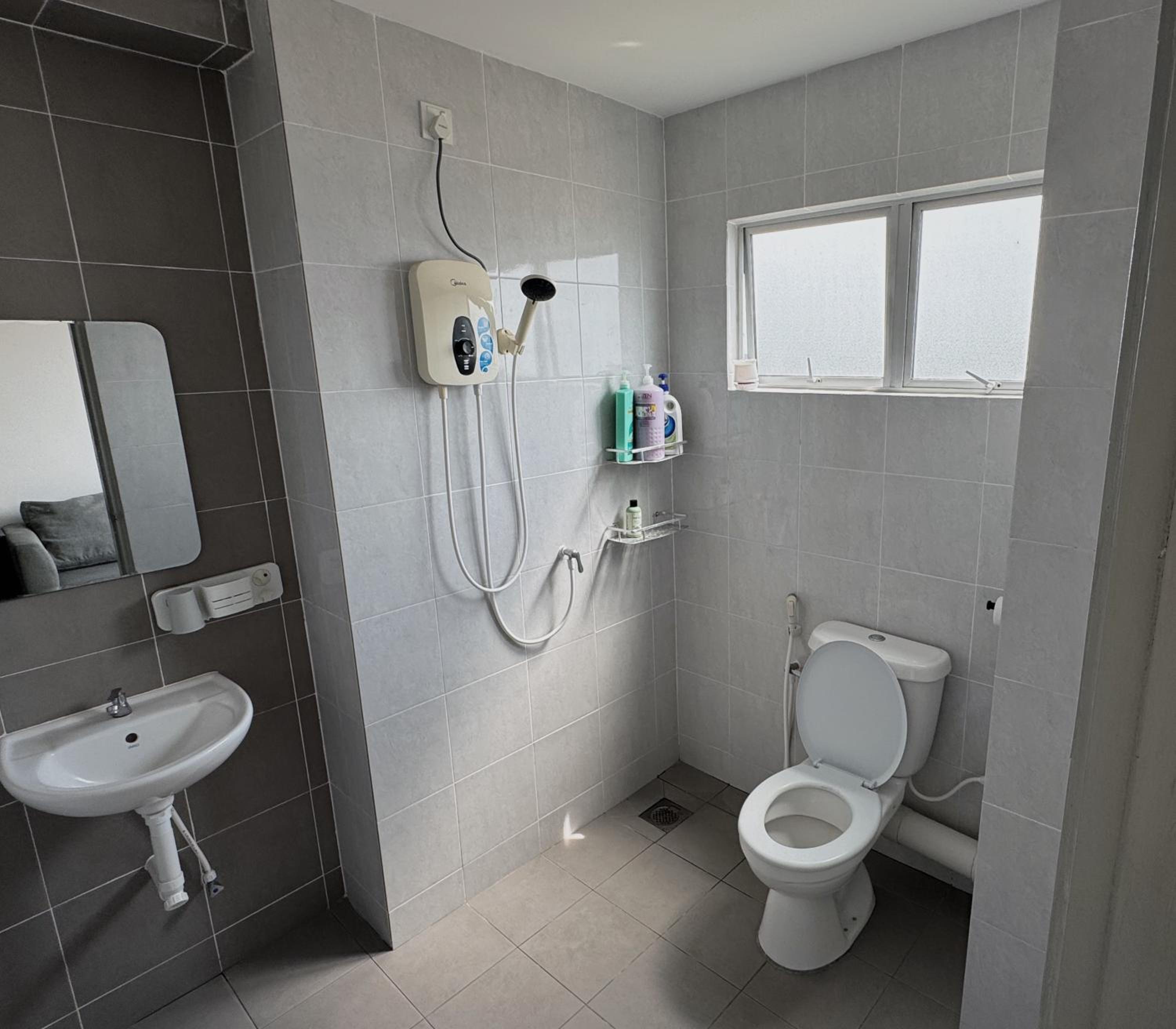 Coziness Suite with high speed WiFi dan Netflix photo 8