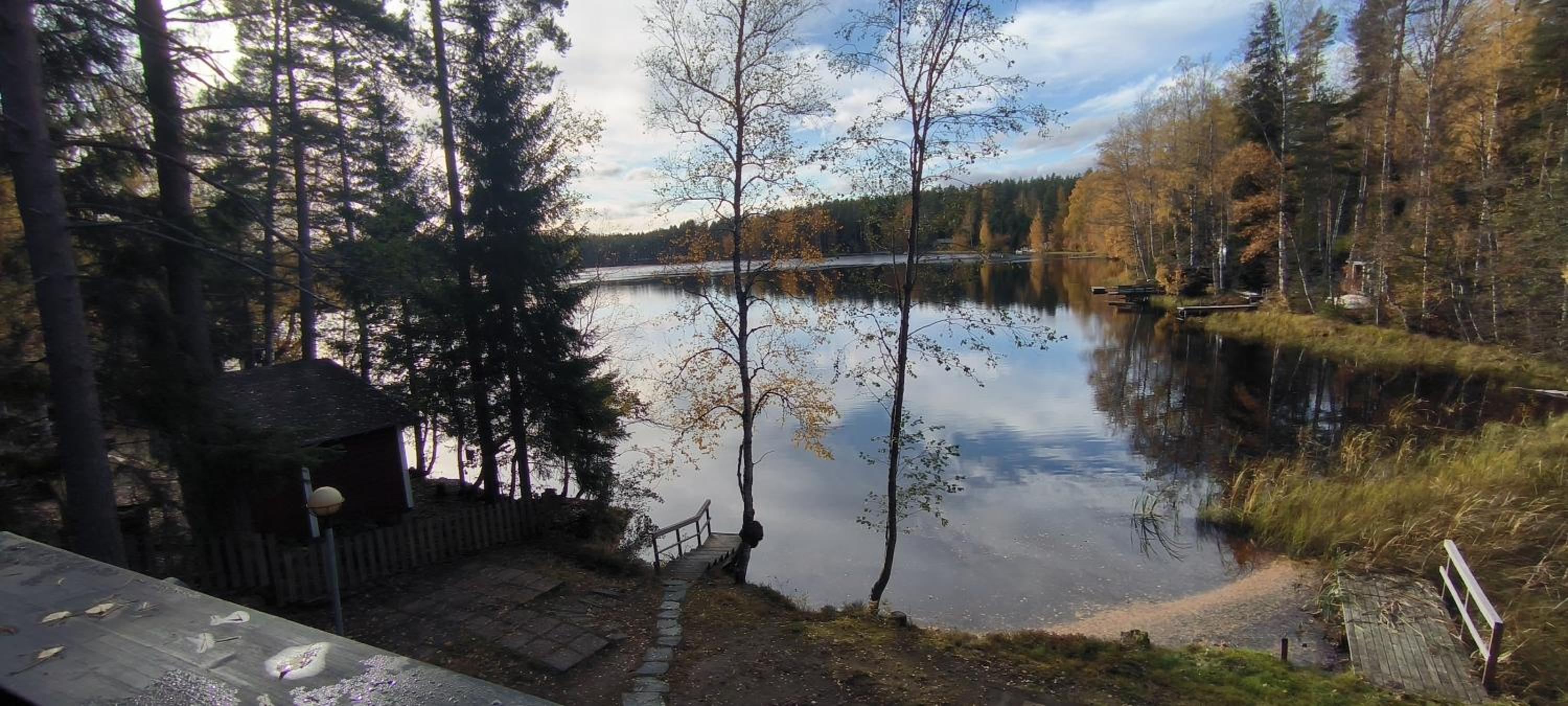 Järvenrantamökki Nurmijärvellä, Villa Rauha