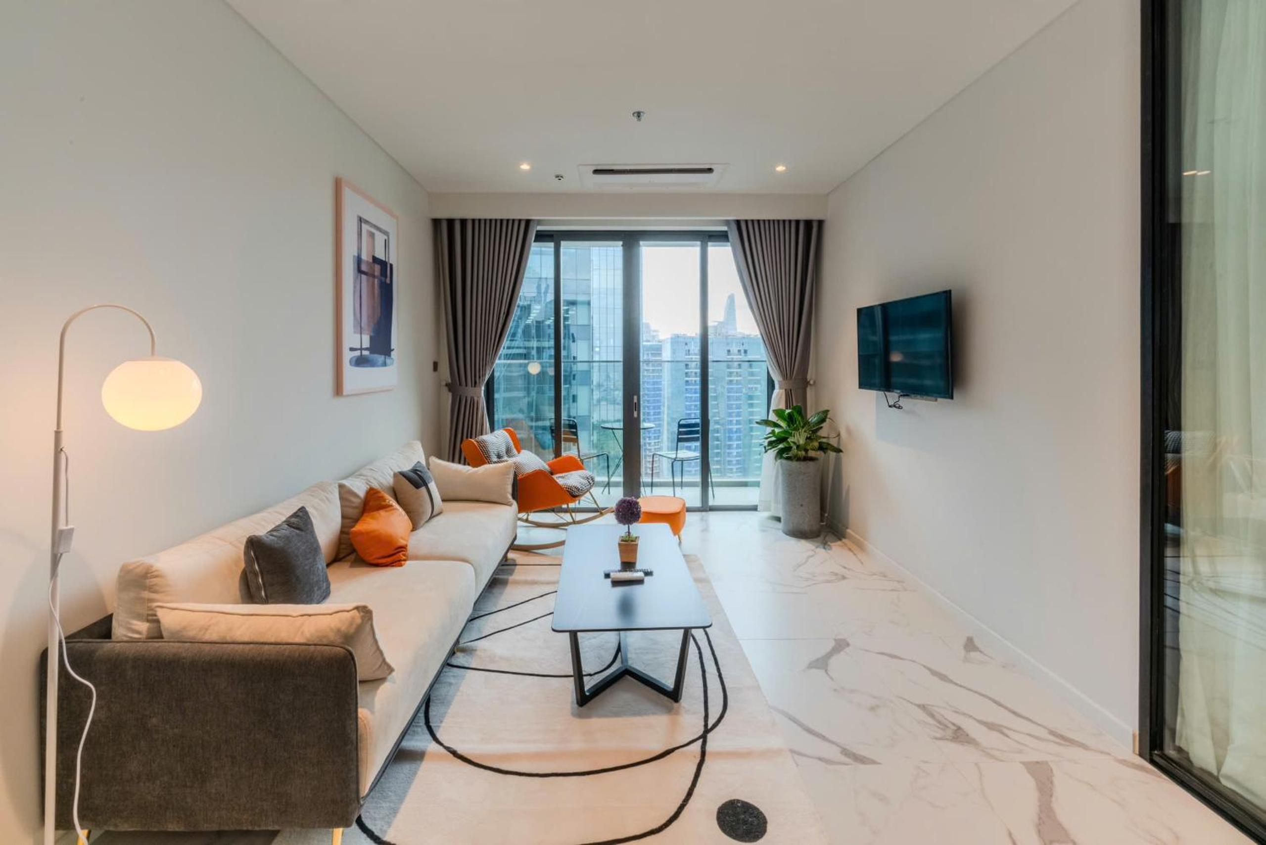 Metropole Thu Thiem - Luna Apartment - Chic, Unbeatable LOCATION, Great Value!!!