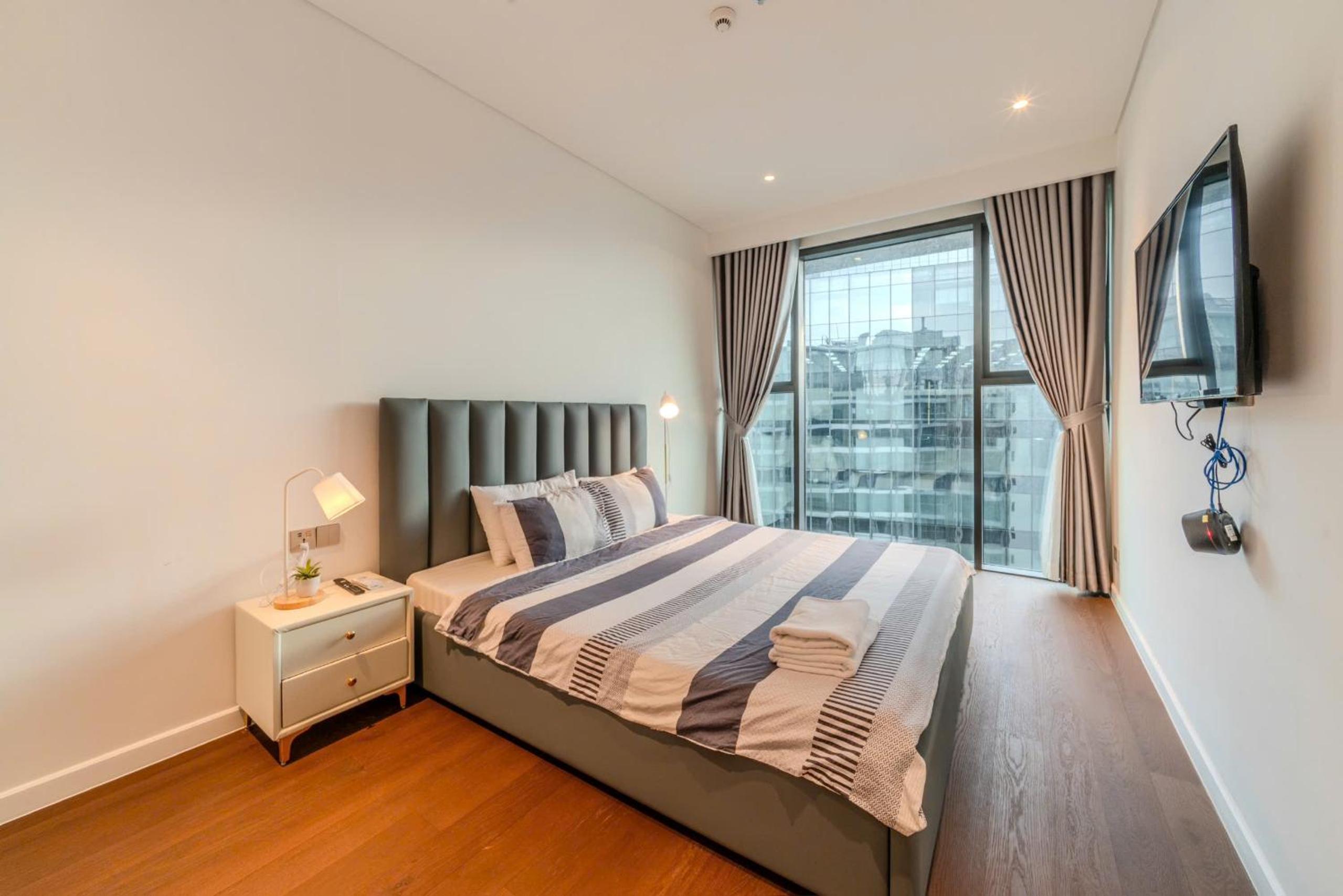 Metropole Thu Thiem - Luna Apartment - Chic, Unbeatable LOCATION, Great Value!!!