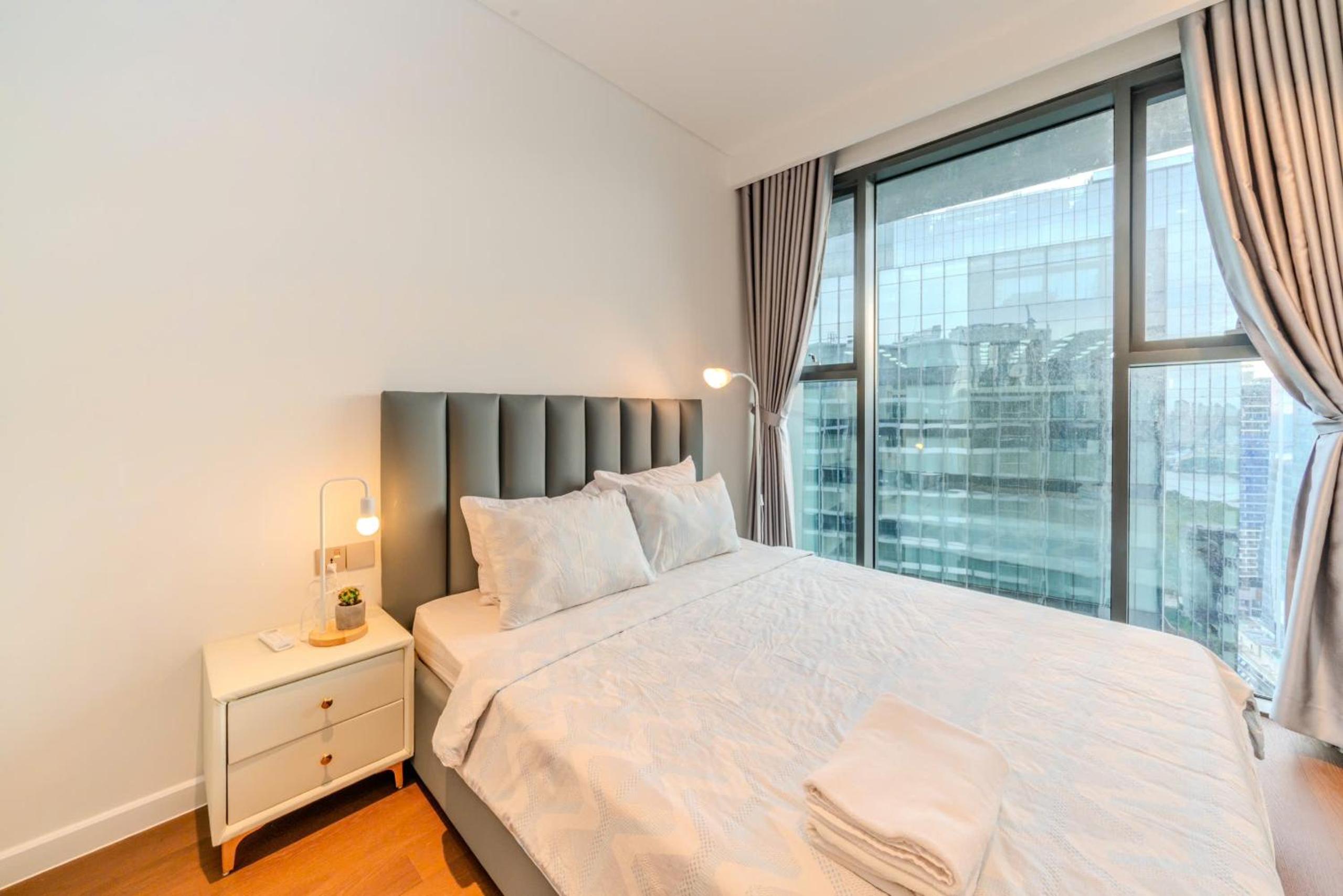 Metropole Thu Thiem - Luna Apartment - Chic, Unbeatable LOCATION, Great Value!!!