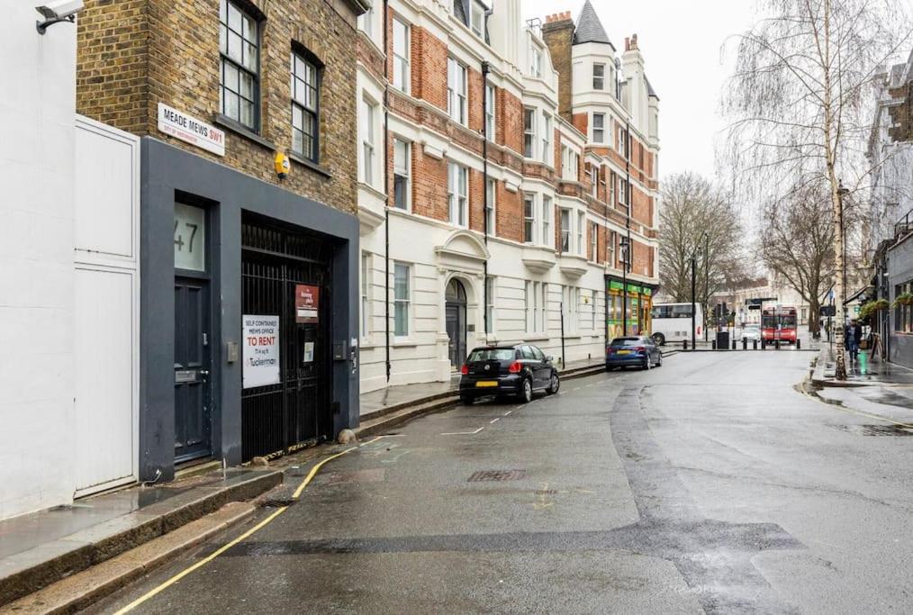 Stunning Modern 2-Floor House with 3 Ensuite Rooms