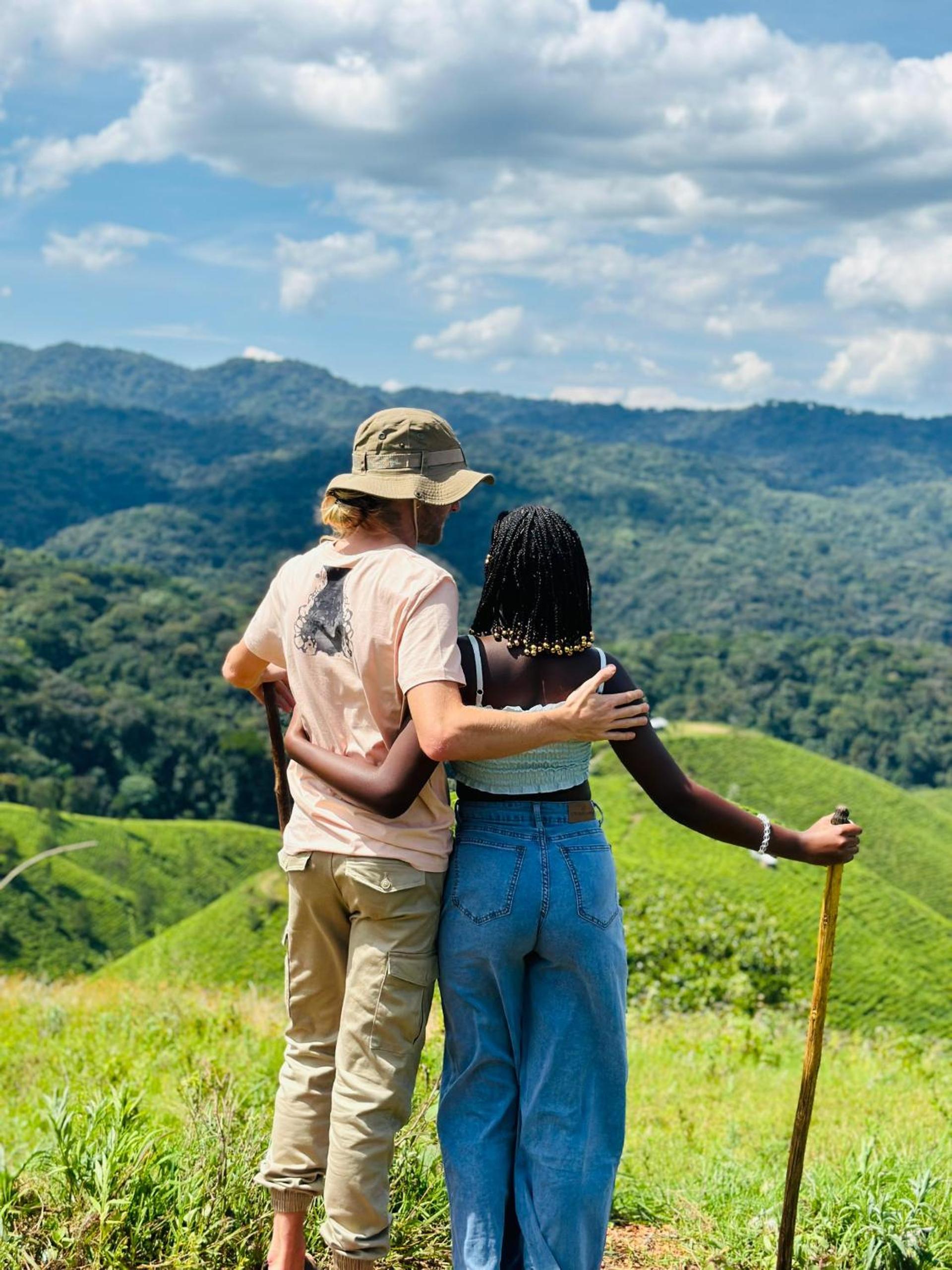 Bwindi Neckview Lodge
