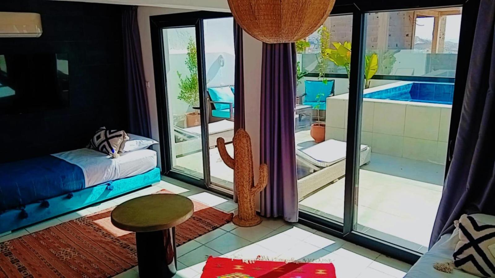 Villa vue mer TAMRAGHT avec piscine et terrasses 15 lits view 3