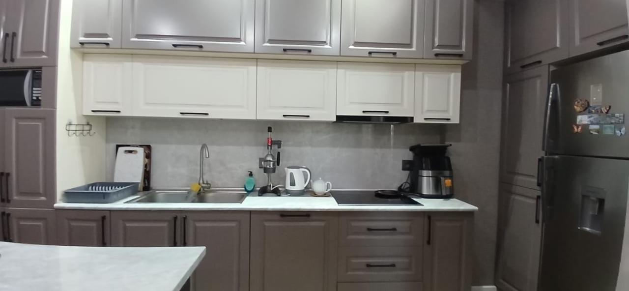 JE Apartment