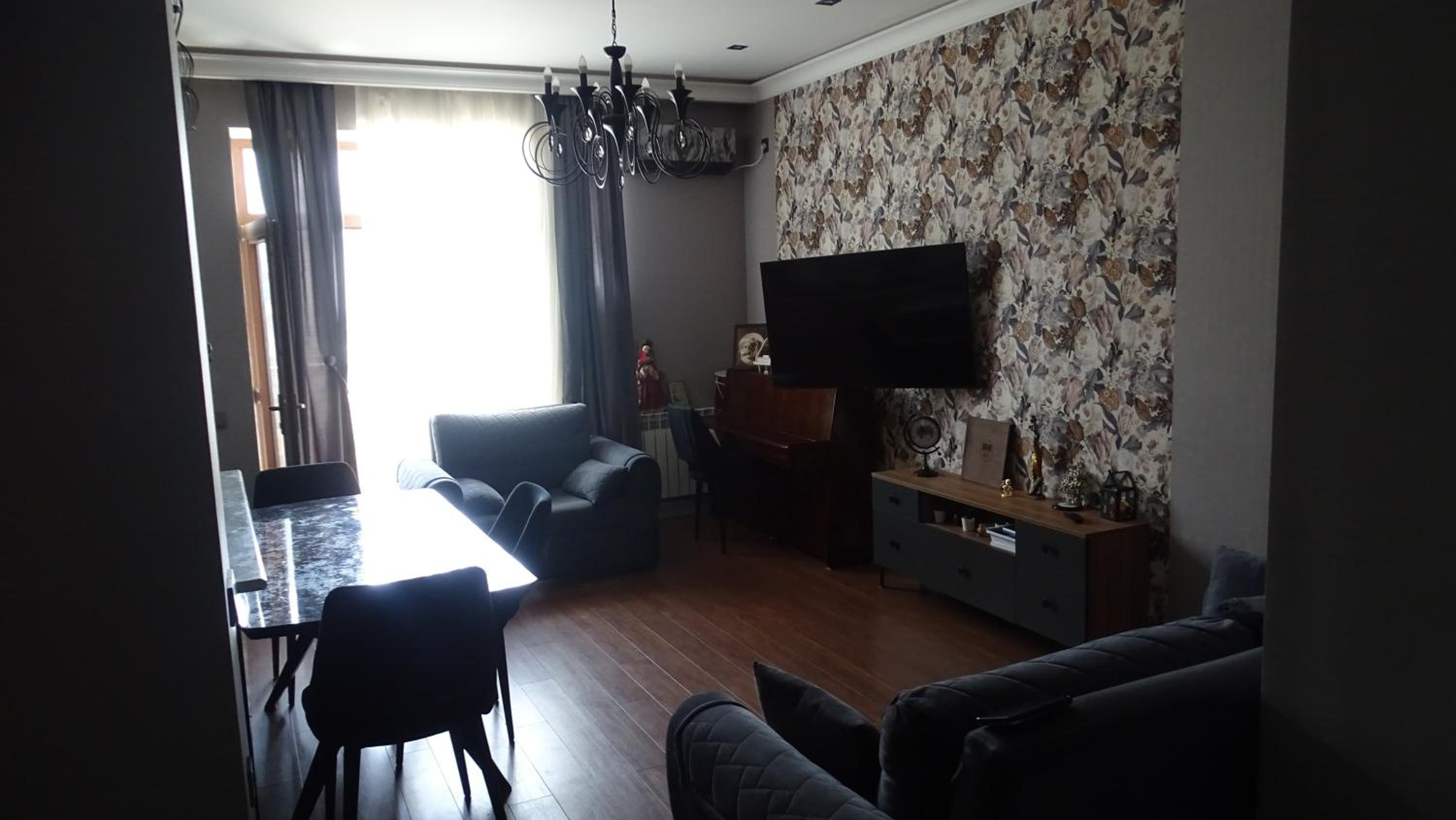 JE Apartment