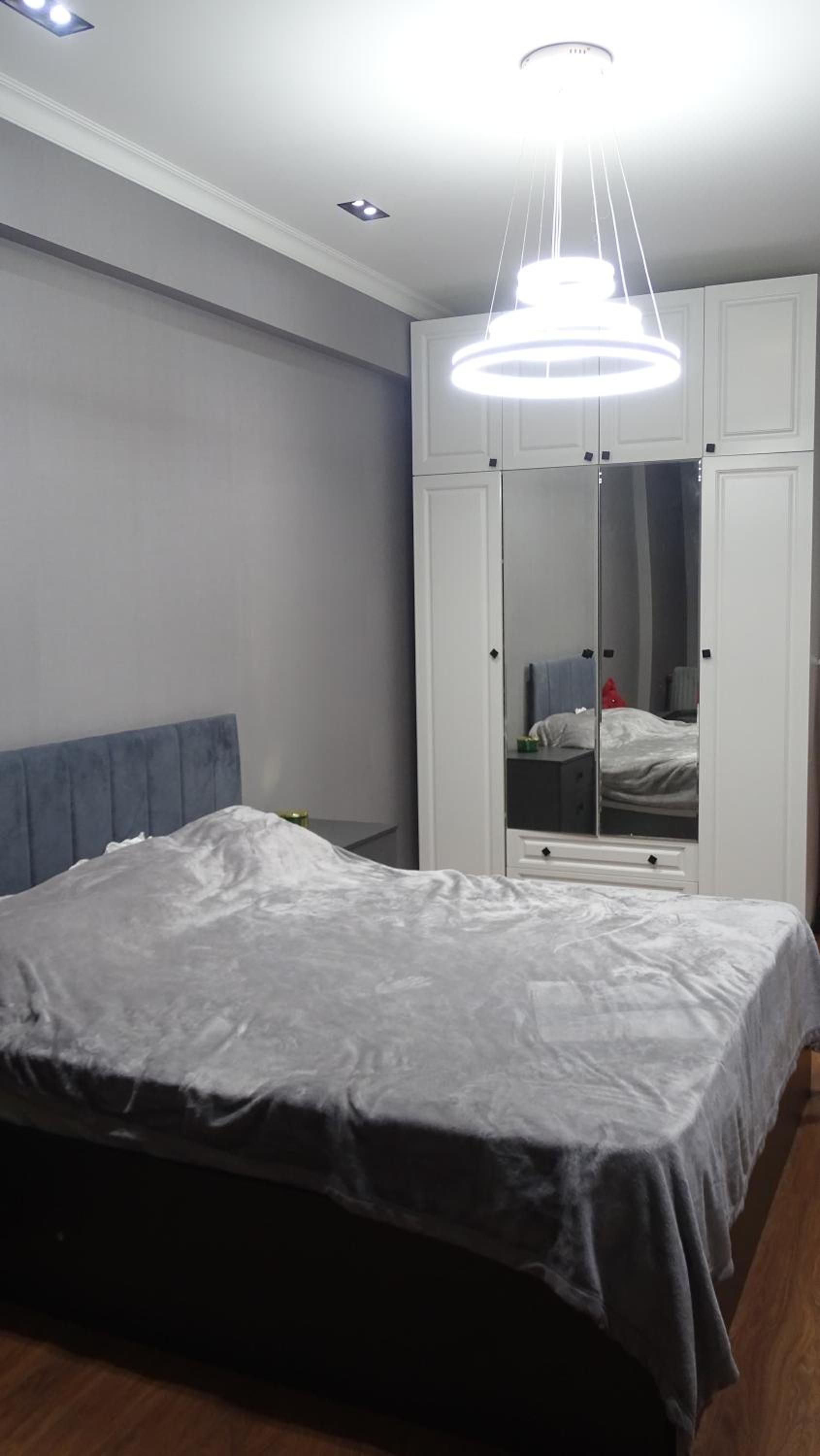 JE Apartment