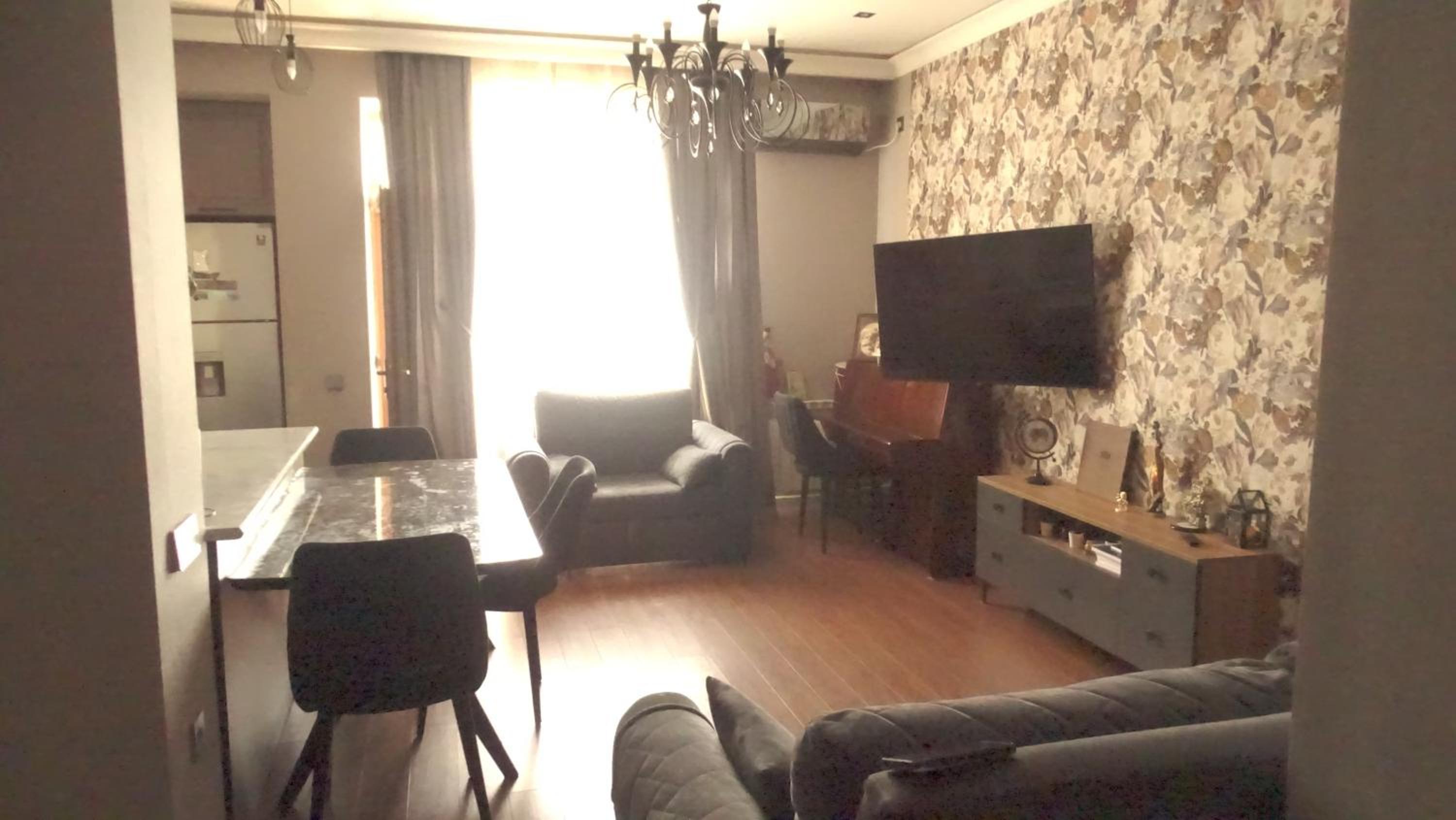 JE Apartment