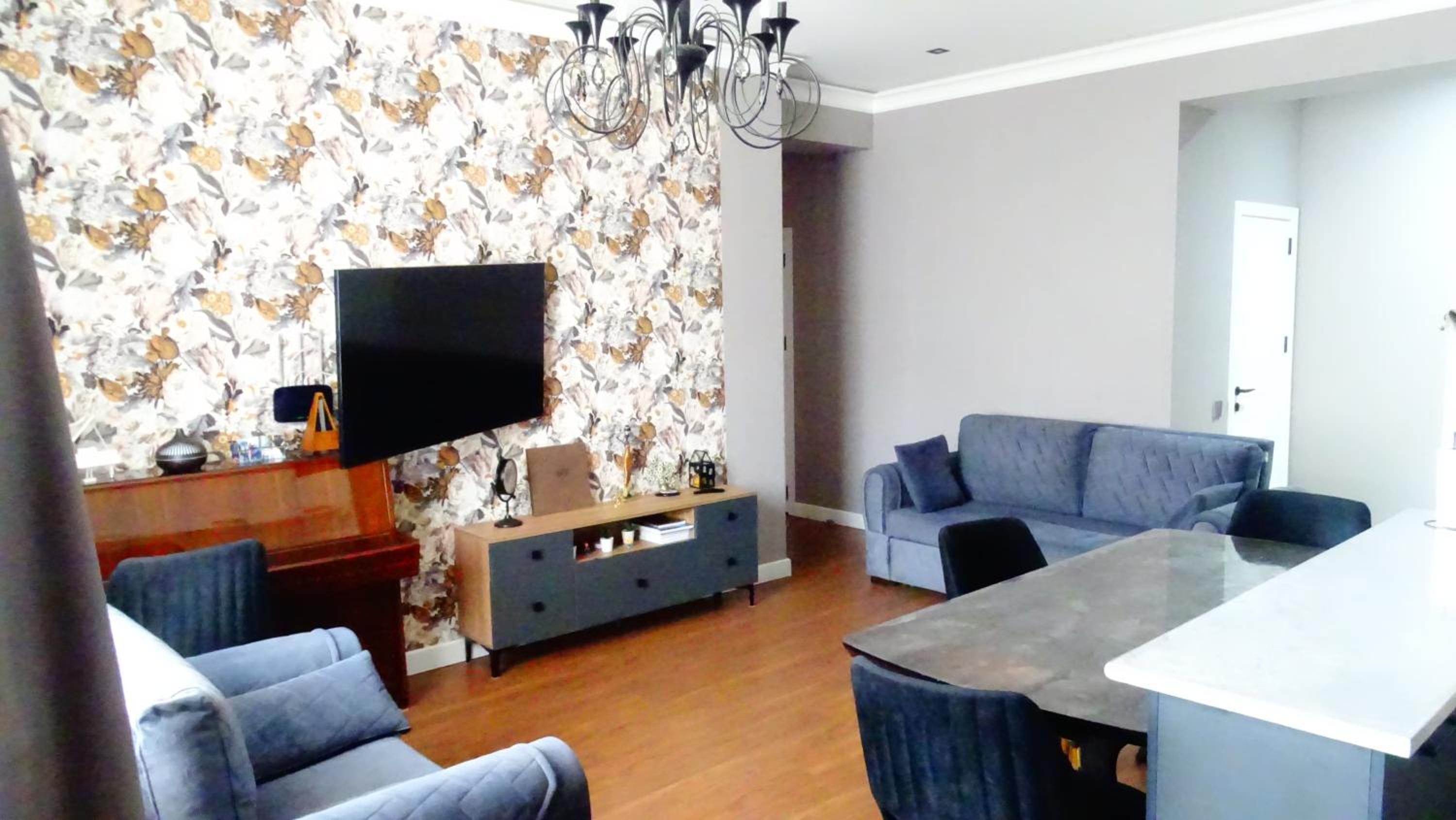 JE Apartment