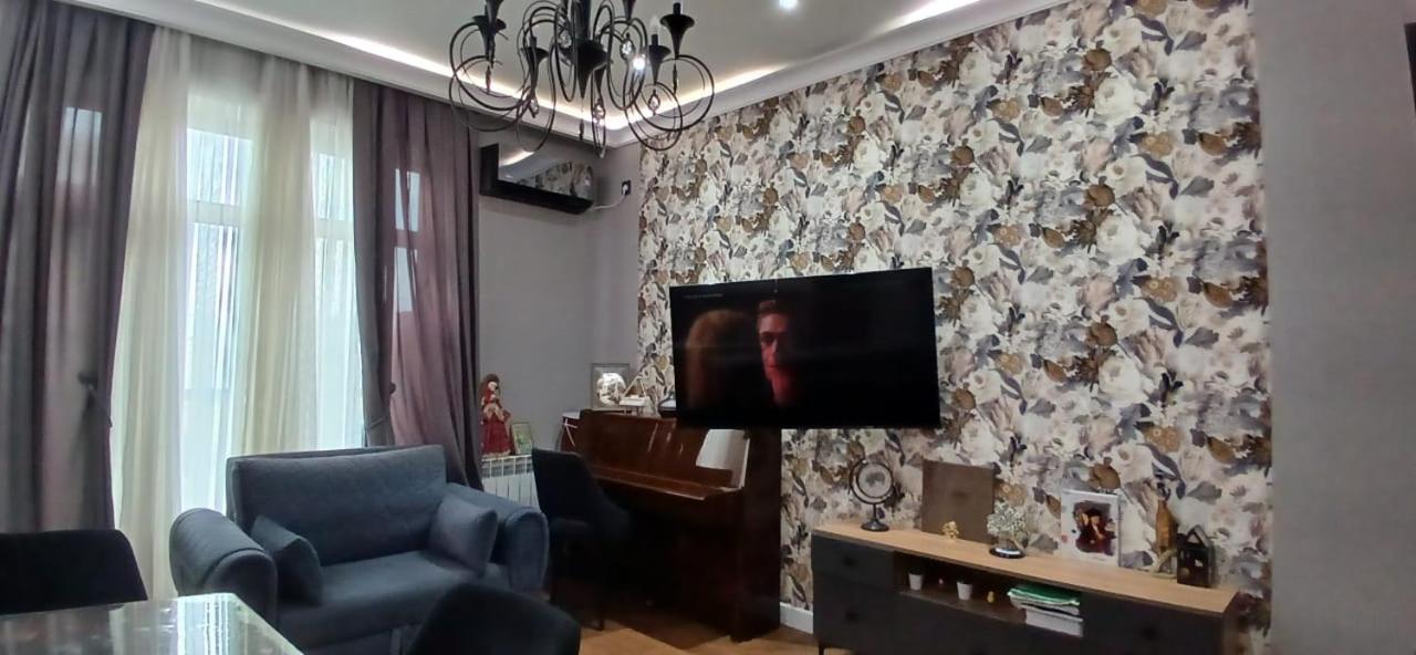 JE Apartment