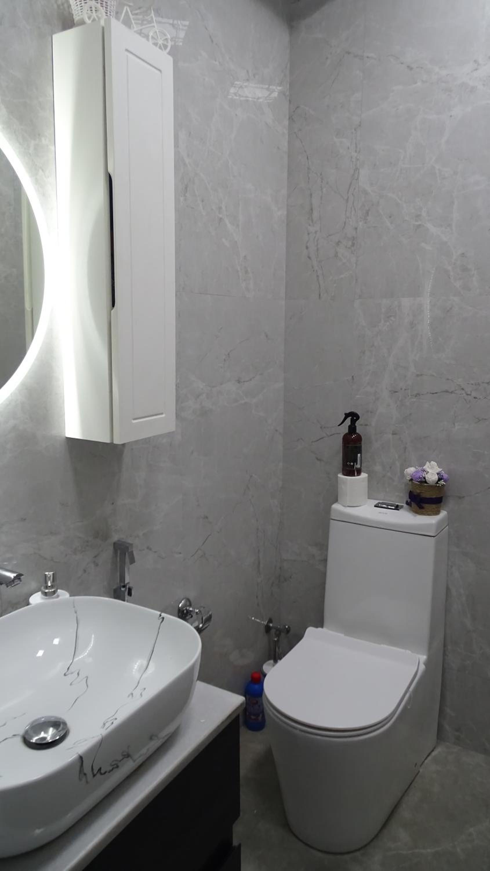 JE Apartment