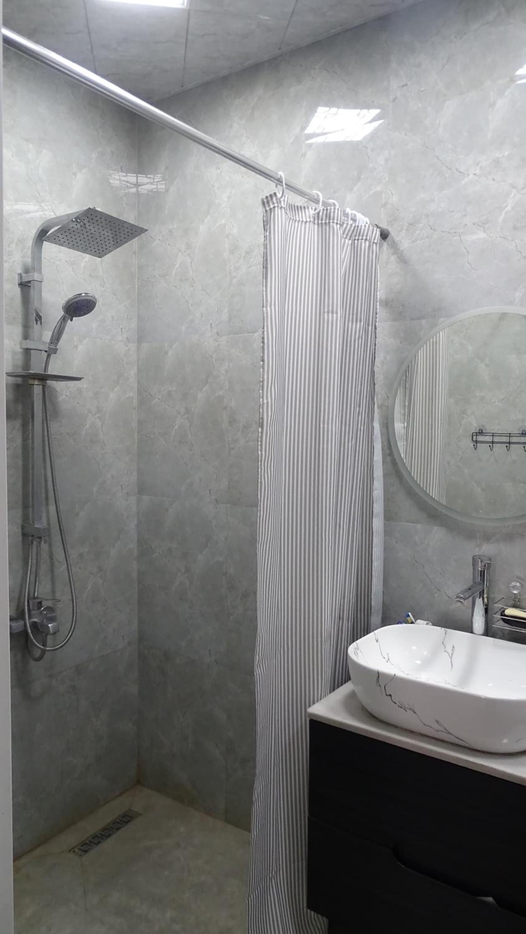 JE Apartment