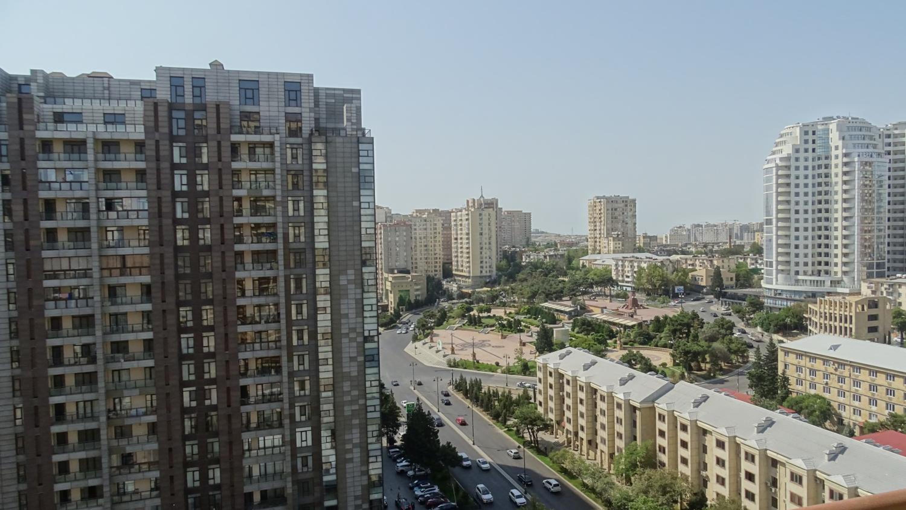 JE Apartment