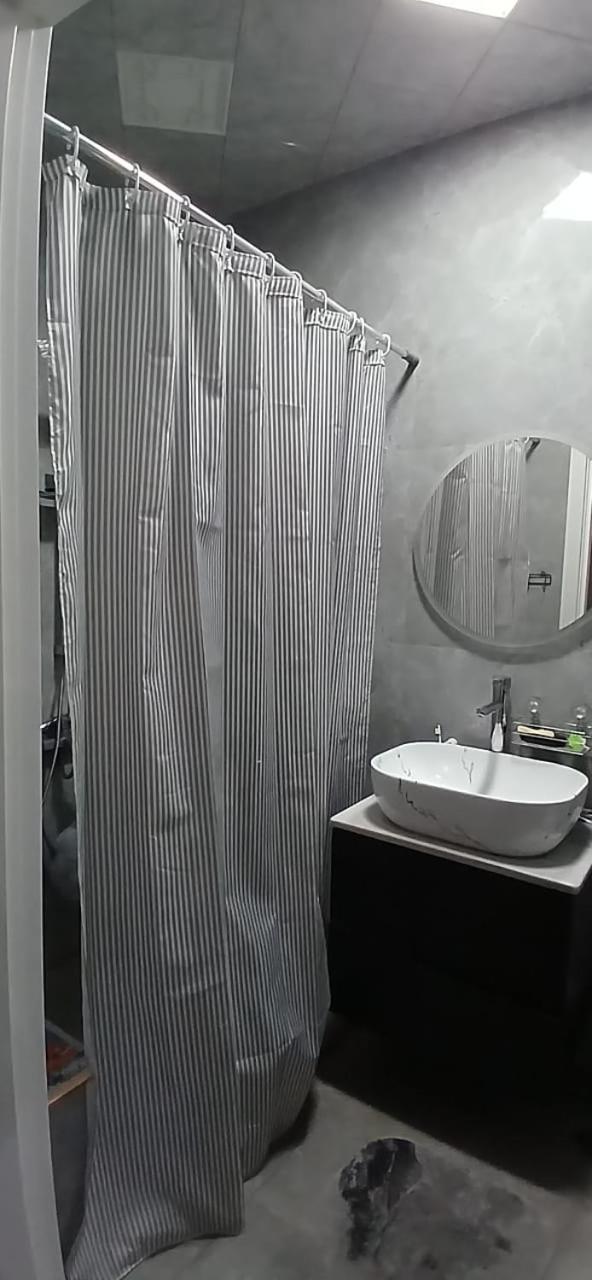 JE Apartment