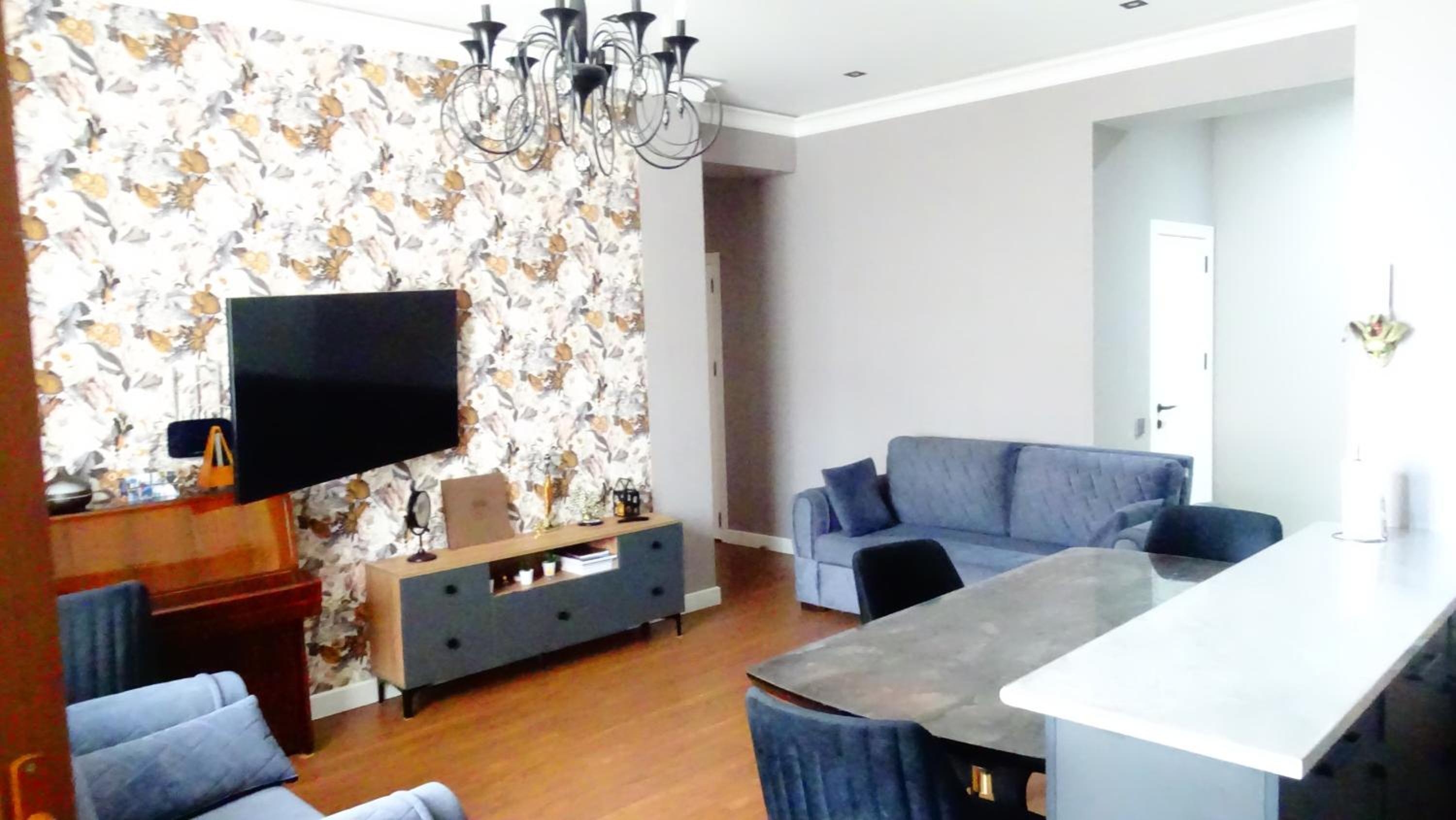 JE Apartment
