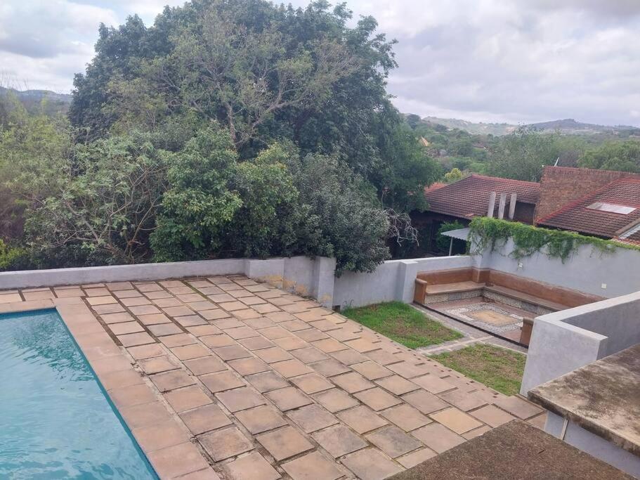 Endonini house Lovely 7 Bedroom House view 4