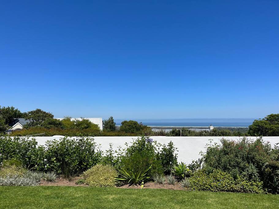 Quince Corner - Villa in Noordhoek view 3
