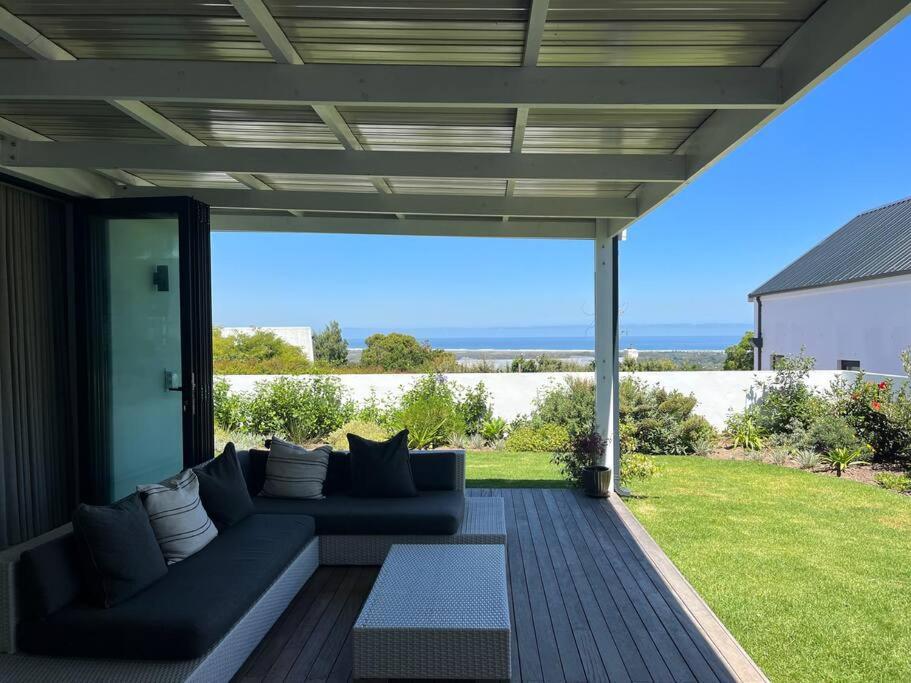 Quince Corner - Villa in Noordhoek view 4