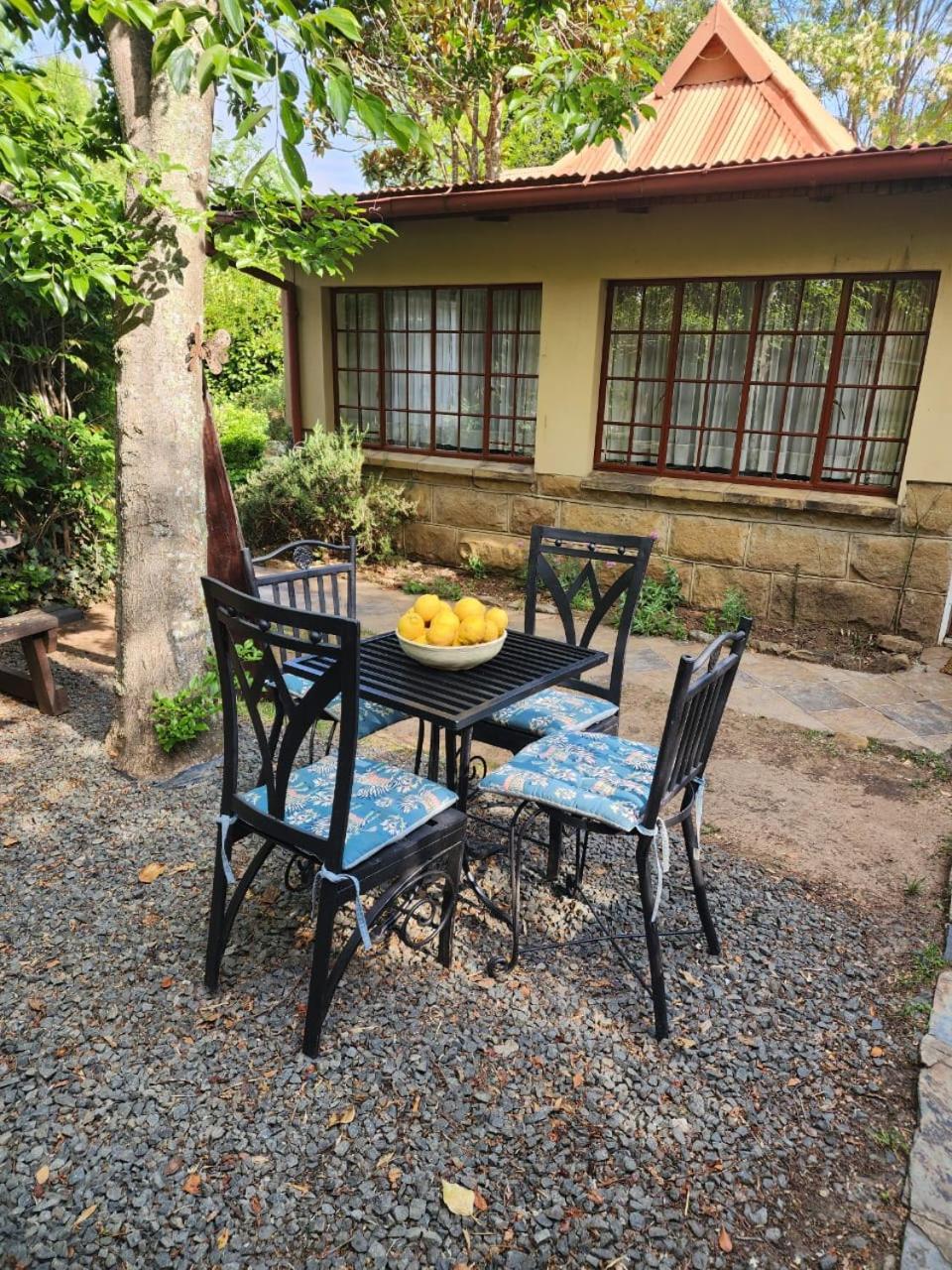 Berg Cottage view 4