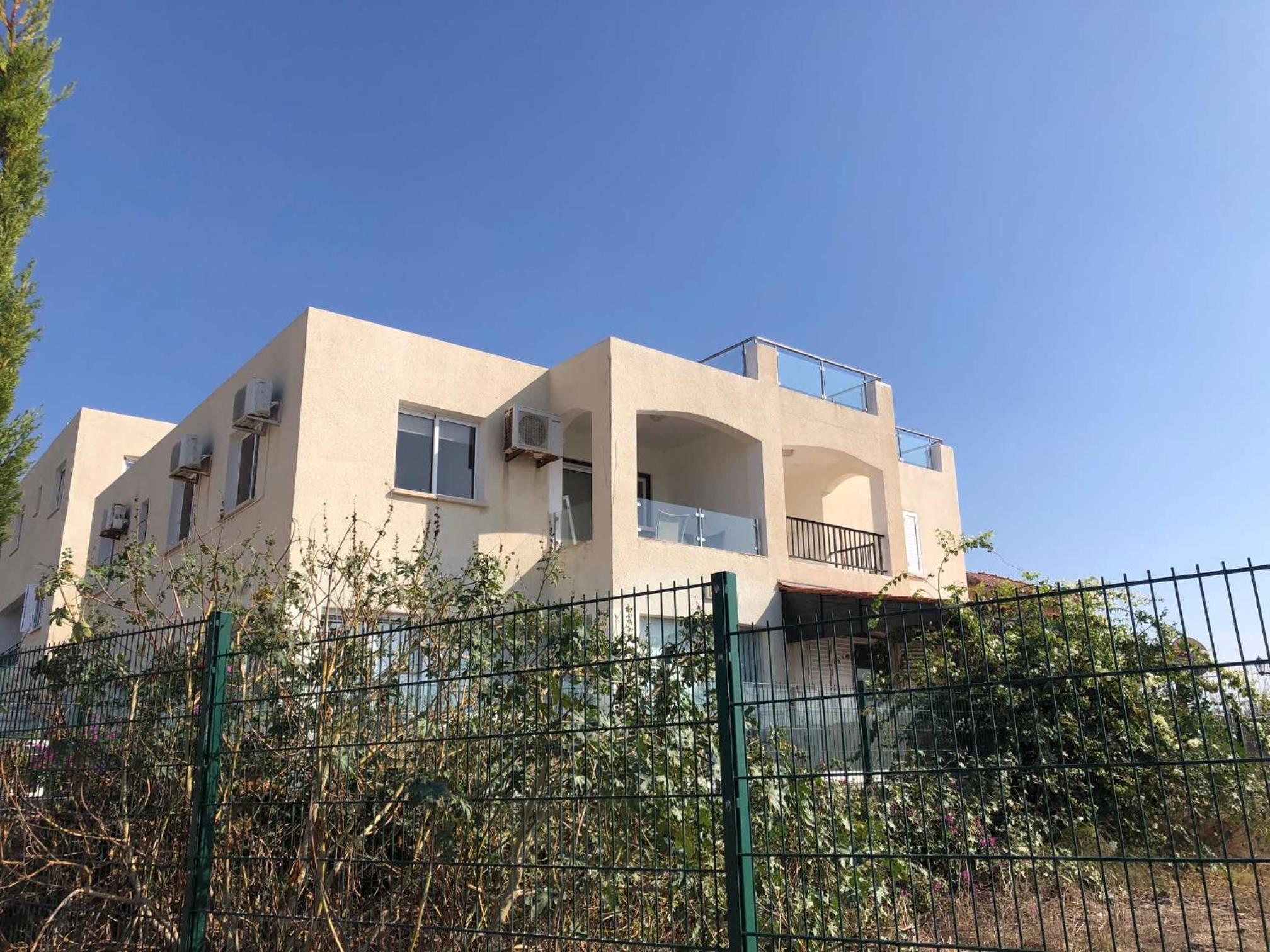 Lighthouse Beach - 3BR Seafront Apt 50m to Beach with Sea Views - Sleeps 6