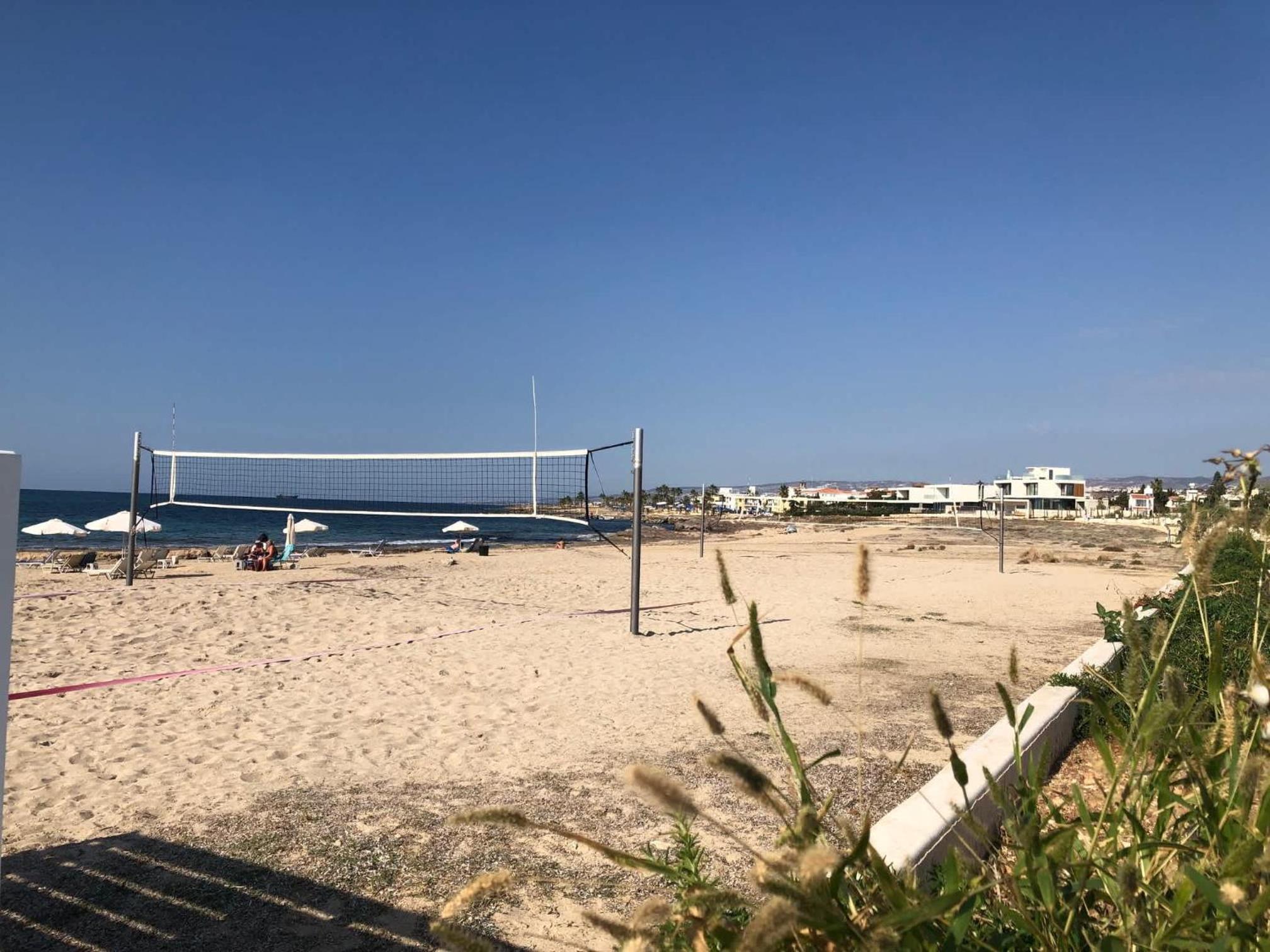 Lighthouse Beach - 3BR Seafront Apt 50m to Beach with Sea Views - Sleeps 6